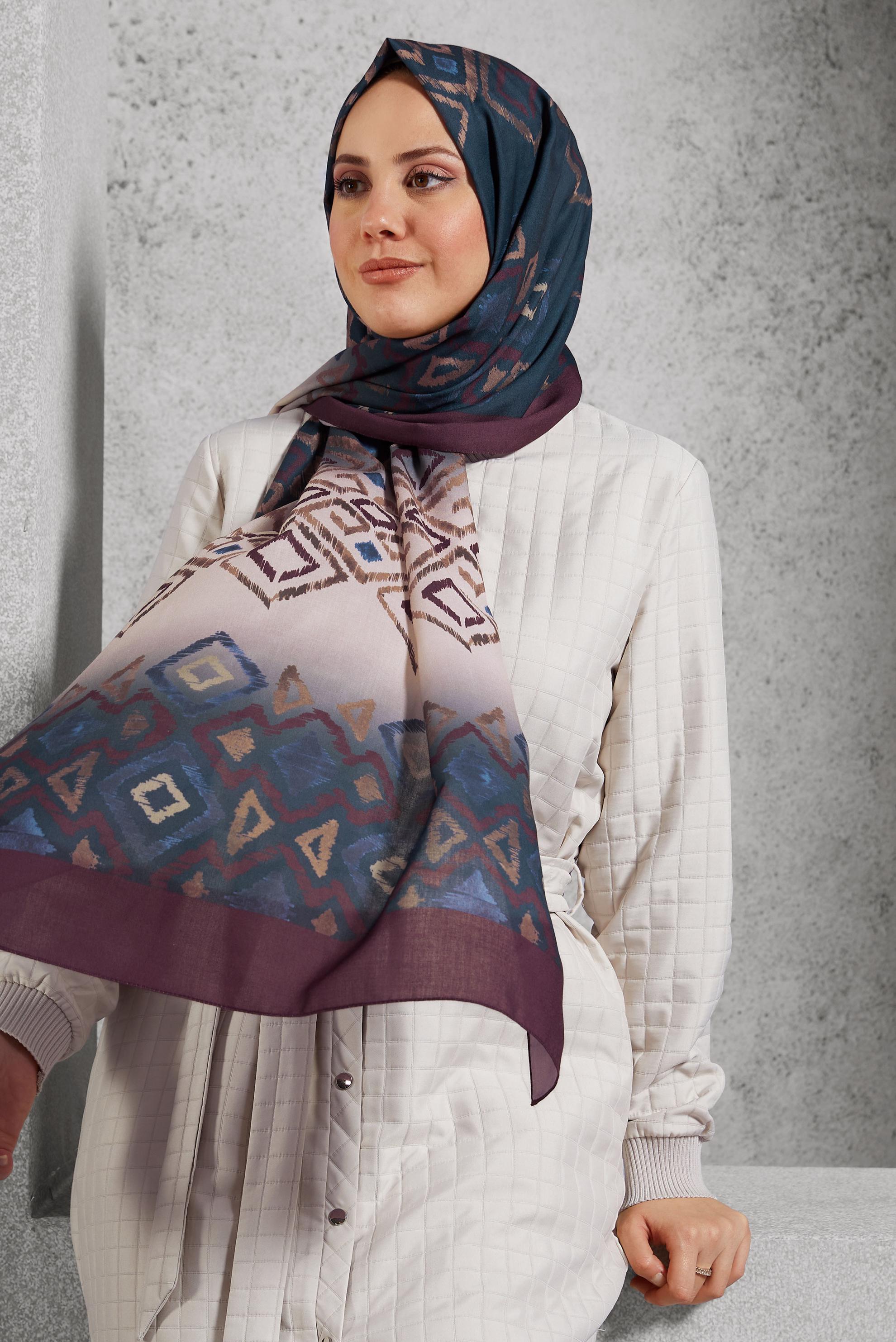 Tesettür giyim VİZON ALVİNA DESENLİ ŞAL 8503