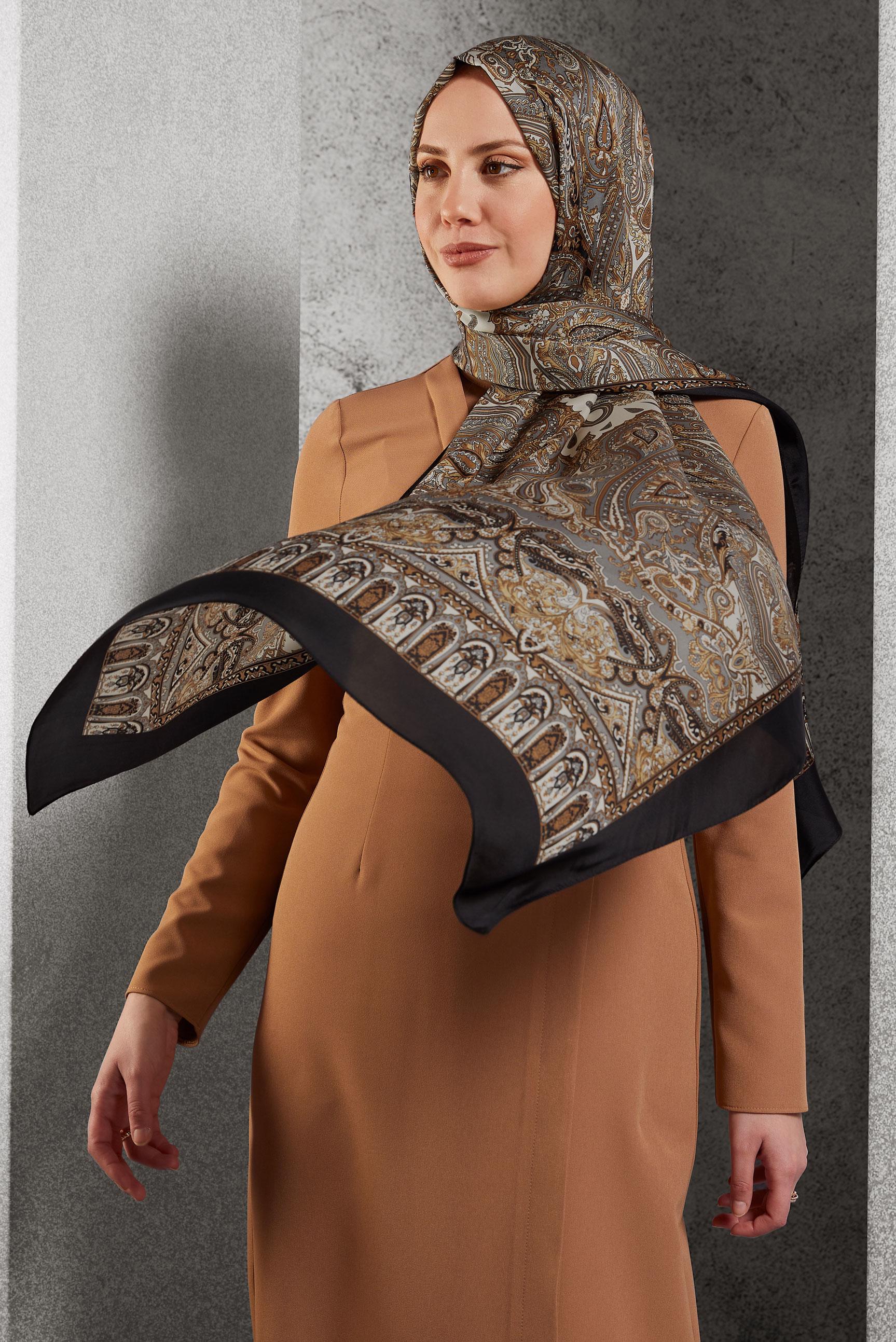 Tesettür giyim GRİ ALVİNA ETNİK DESENLİ ŞAL 8509
