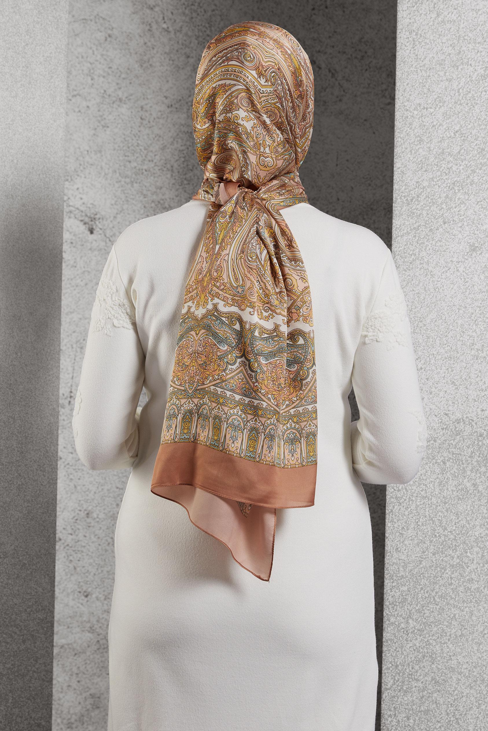 Tesettür giyim TABA ALVİNA ETNİK DESENLİ ŞAL 8509