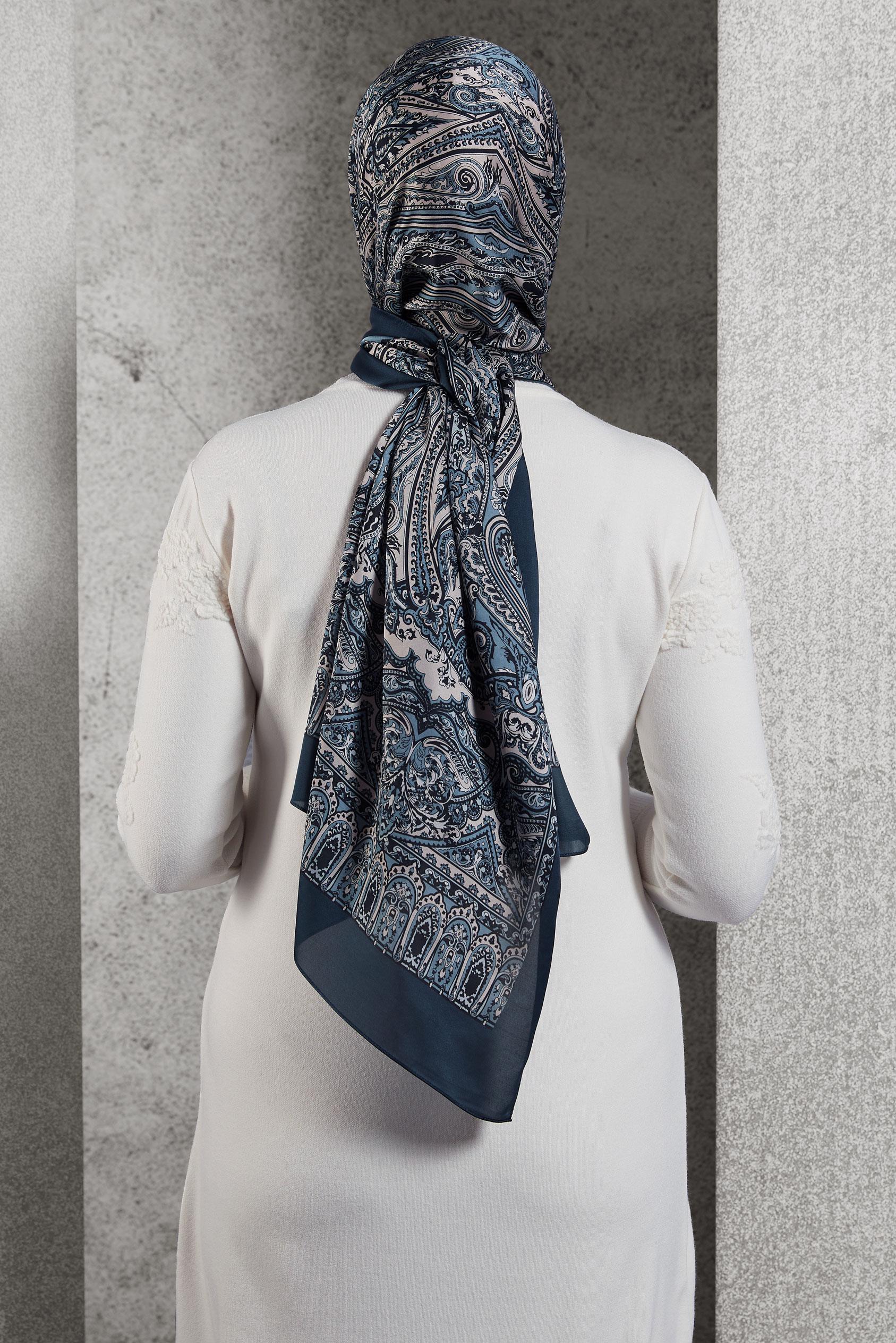 Tesettür giyim LACİVERT ALVİNA ETNİK DESENLİ ŞAL 8509