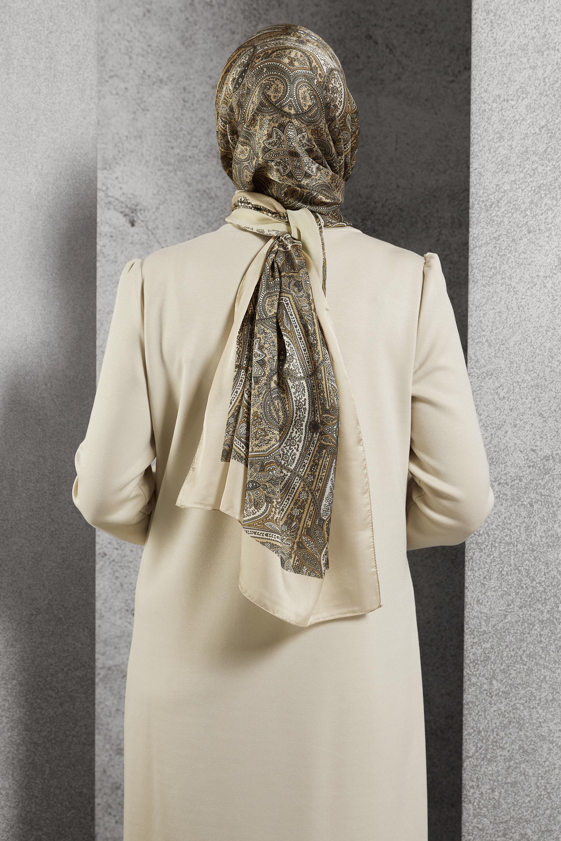 Tesettür giyim BEJ ALVİNA ETNİK DESENLİ ŞAL 8510