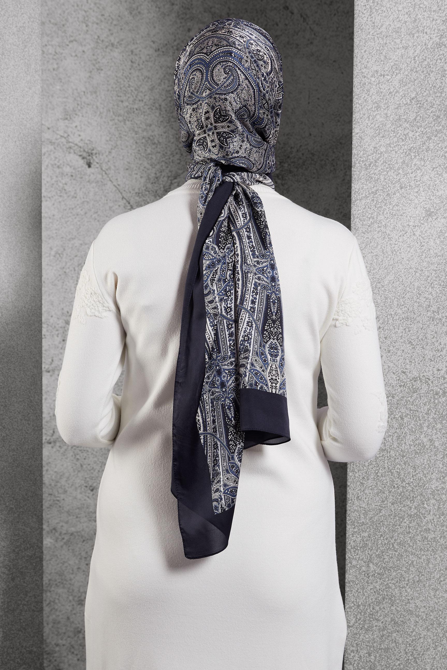 Tesettür giyim LACİVERT ALVİNA ETNİK DESENLİ ŞAL 8510