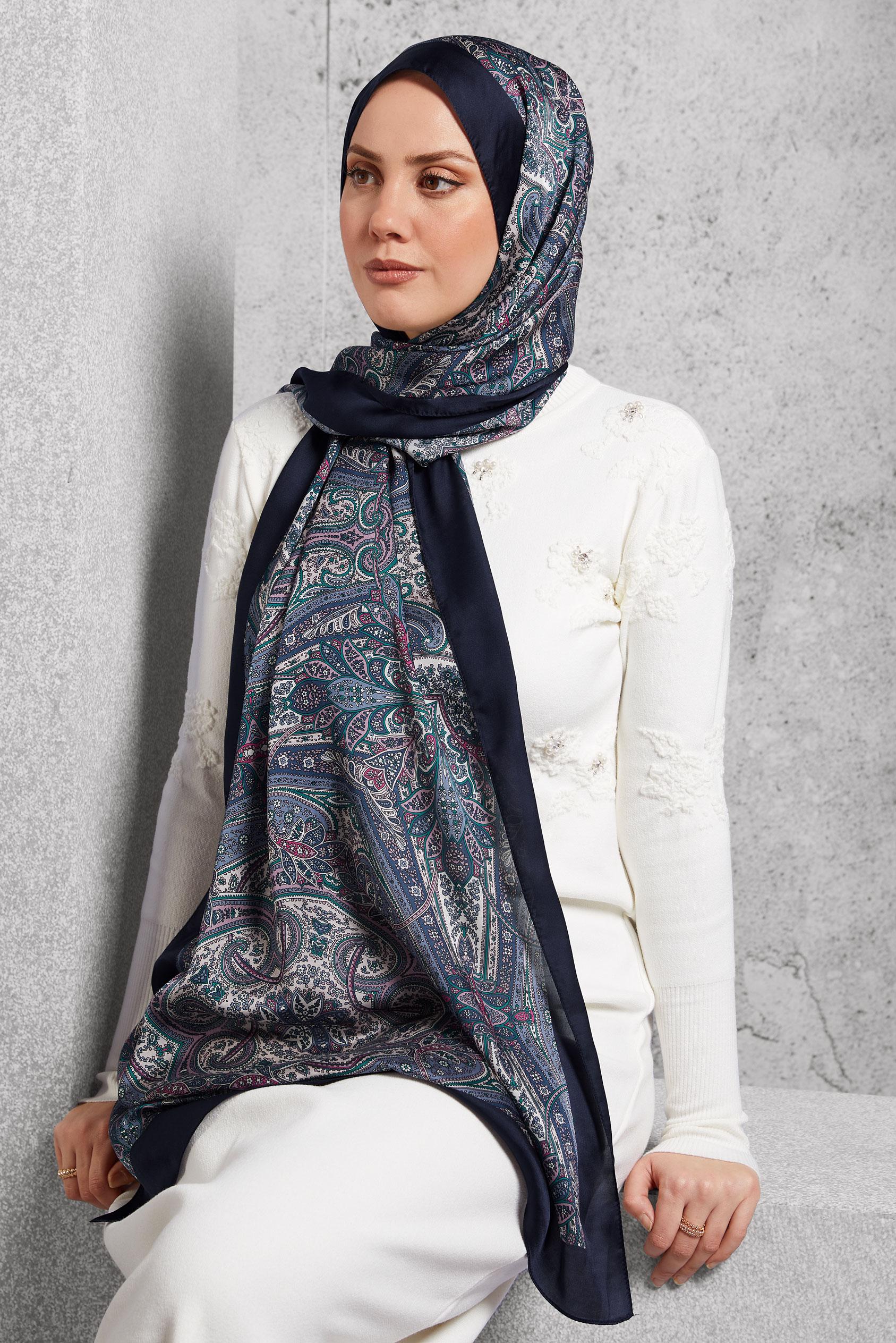 Tesettür giyim MAVİ ALVİNA ETNİK DESENLİ ŞAL 8510