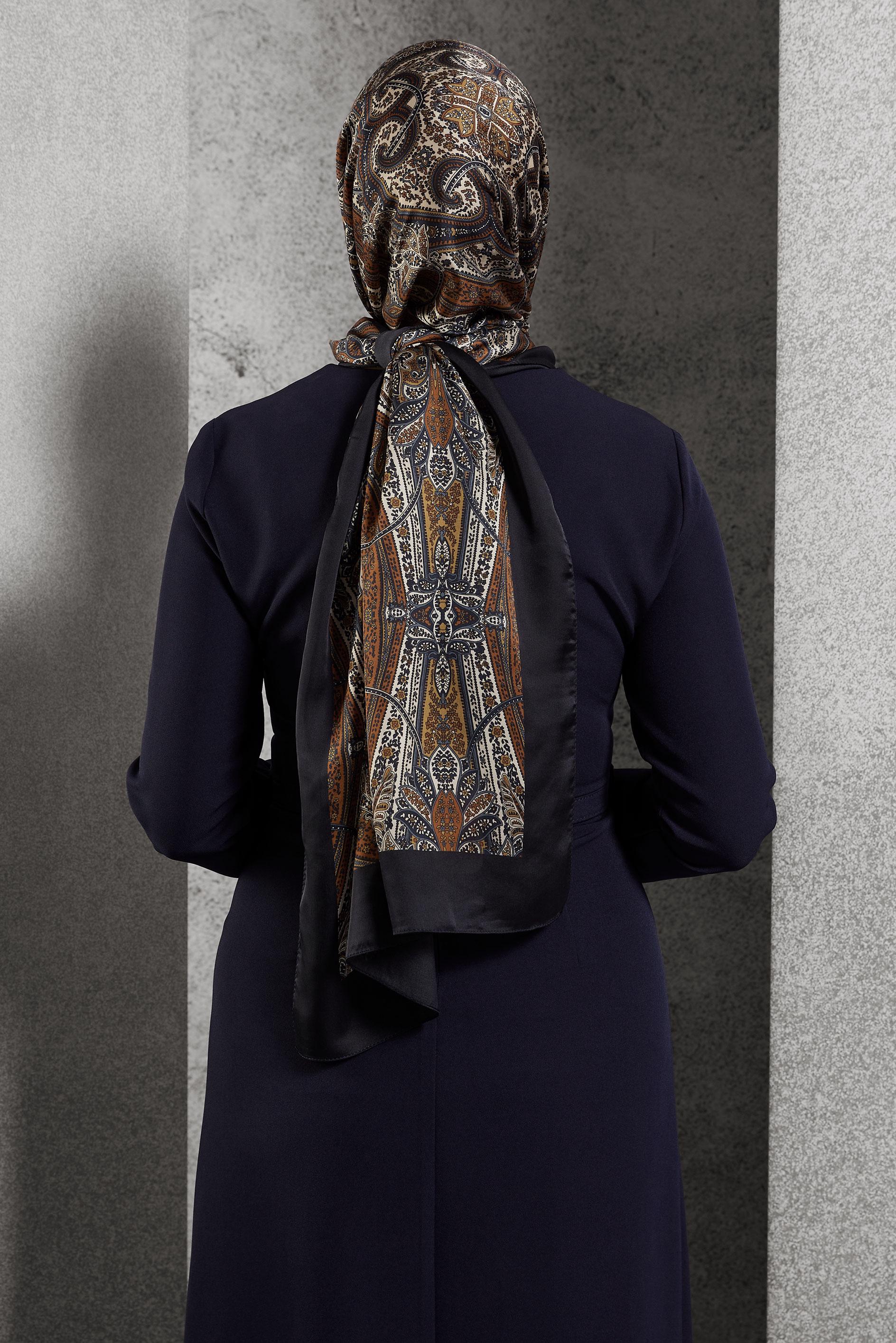 Tesettür giyim TABA ALVİNA ETNİK DESENLİ ŞAL 8510