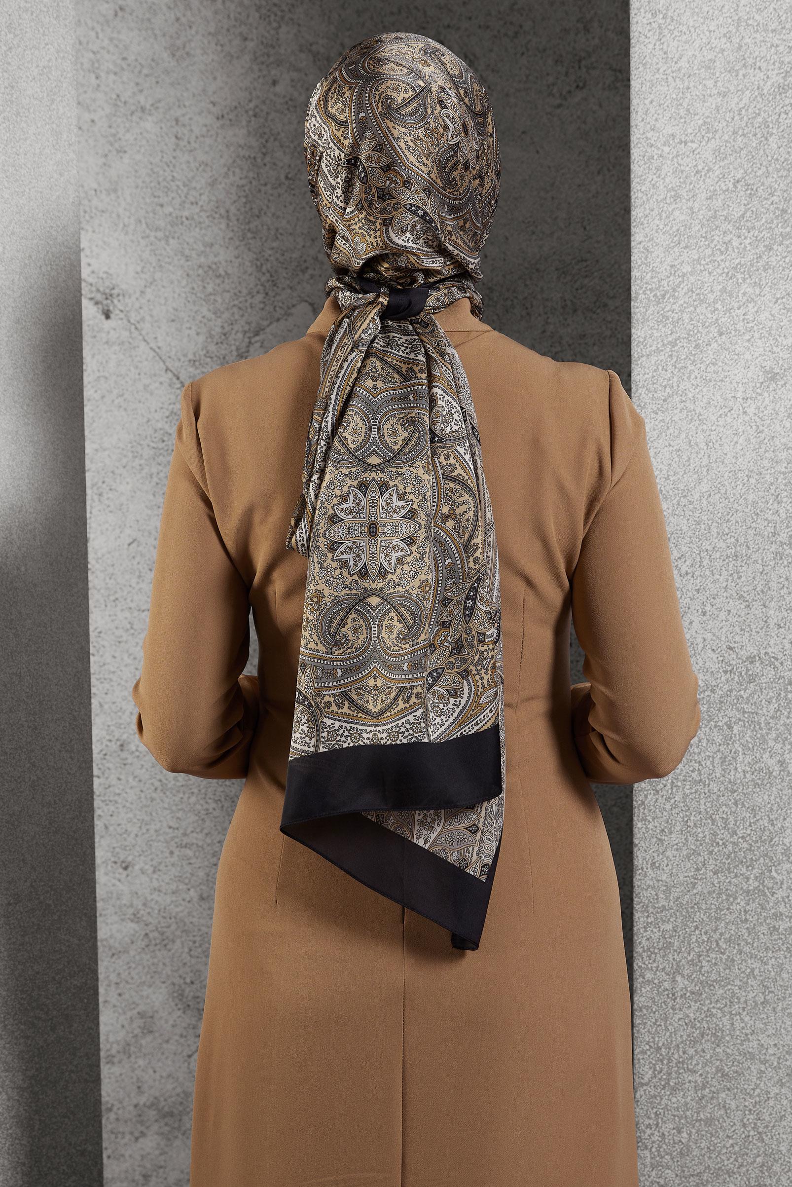 Tesettür giyim GRİ ALVİNA ETNİK DESENLİ ŞAL 8510