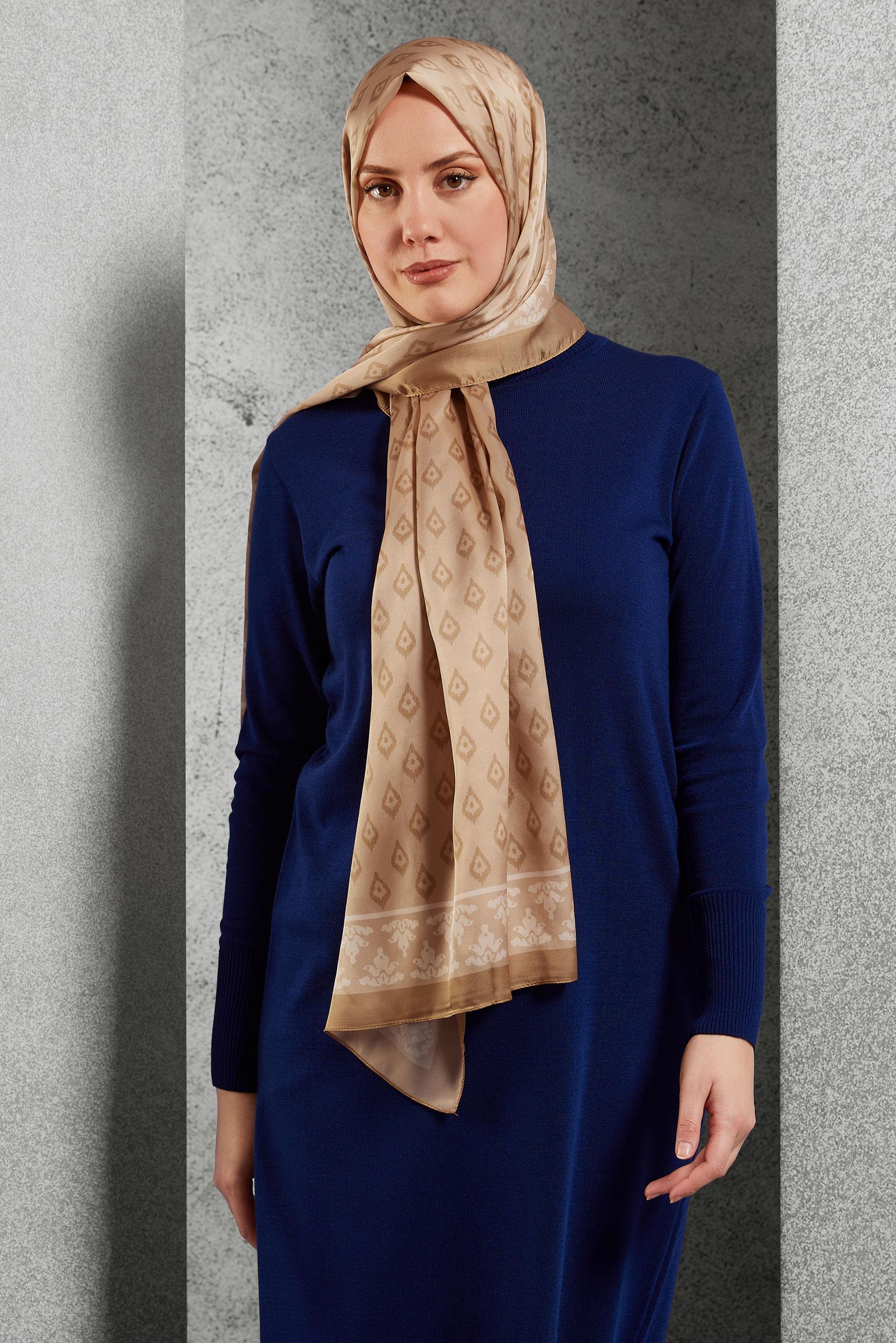 Tesettür giyim ALTIN ALVİNA DESENLİ ŞAL 8511