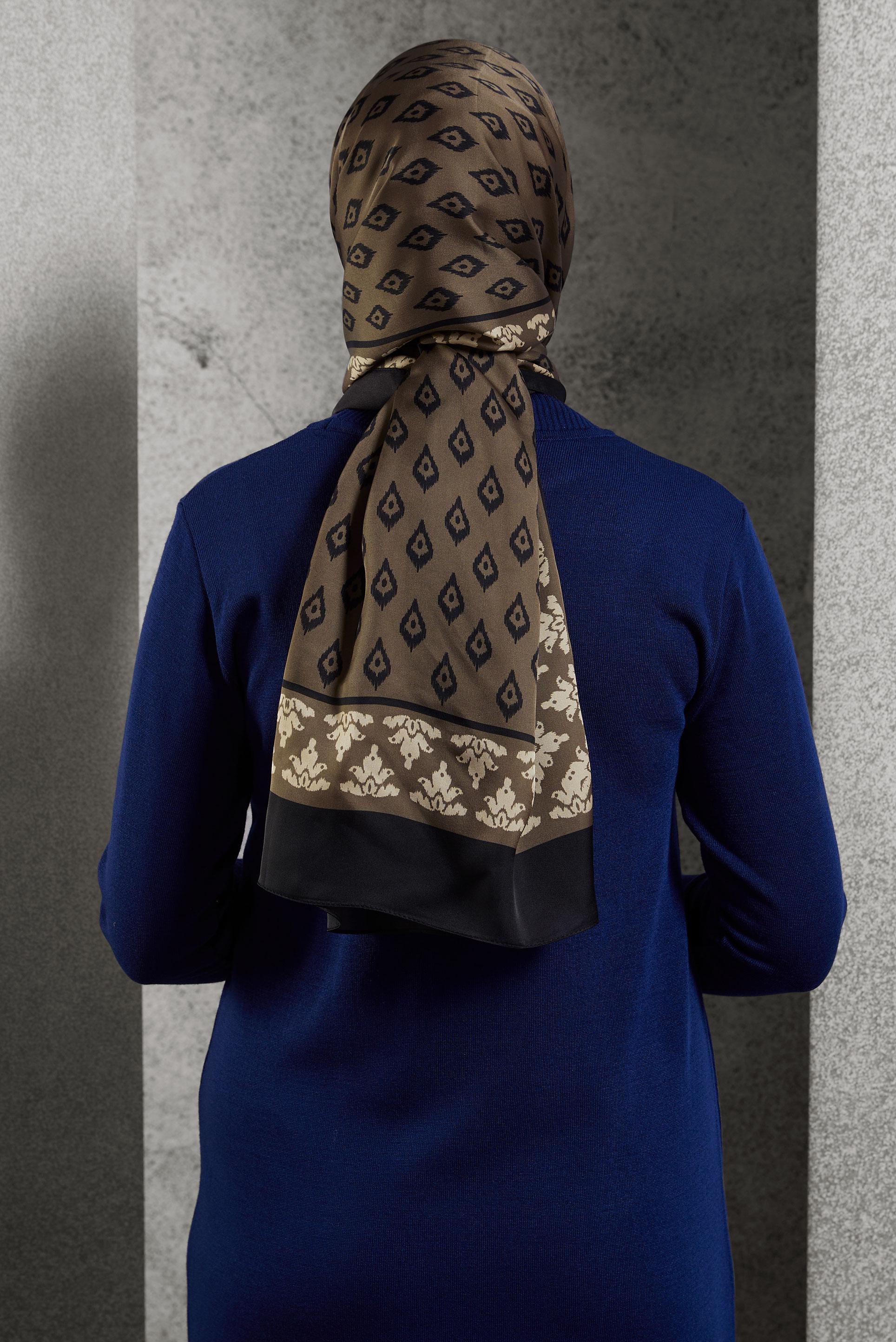 Tesettür giyim HAKİ ALVİNA DESENLİ ŞAL 8511