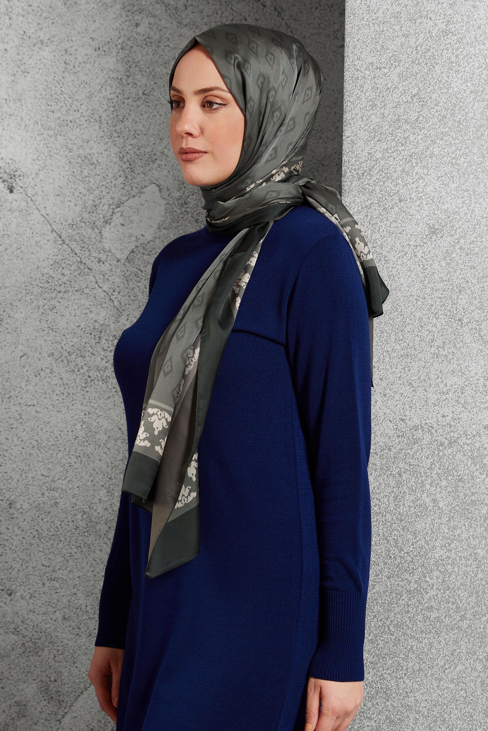 Tesettür giyim GRİ ALVİNA DESENLİ ŞAL 8511