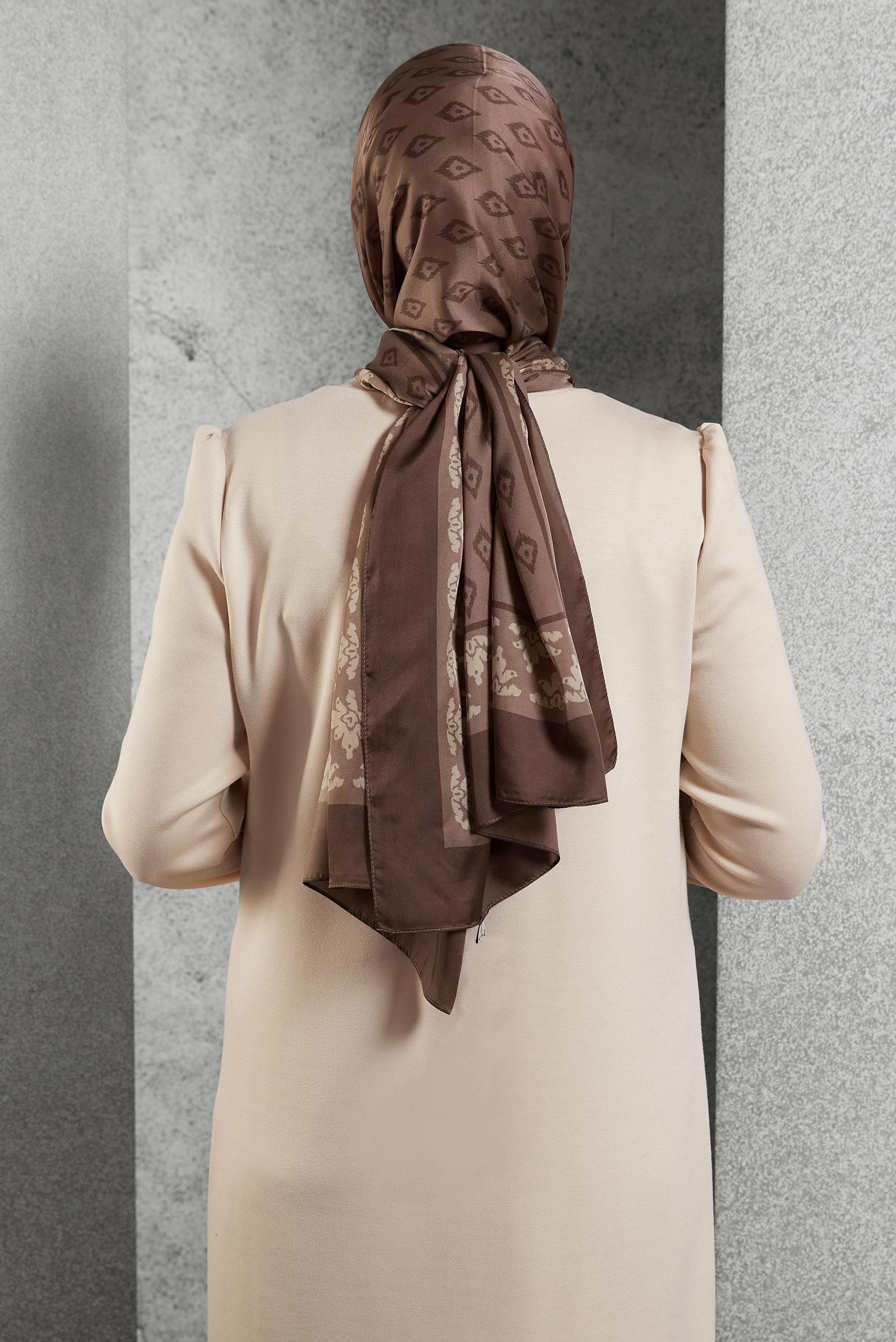 Tesettür giyim PEMBE ALVİNA DESENLİ ŞAL 8511