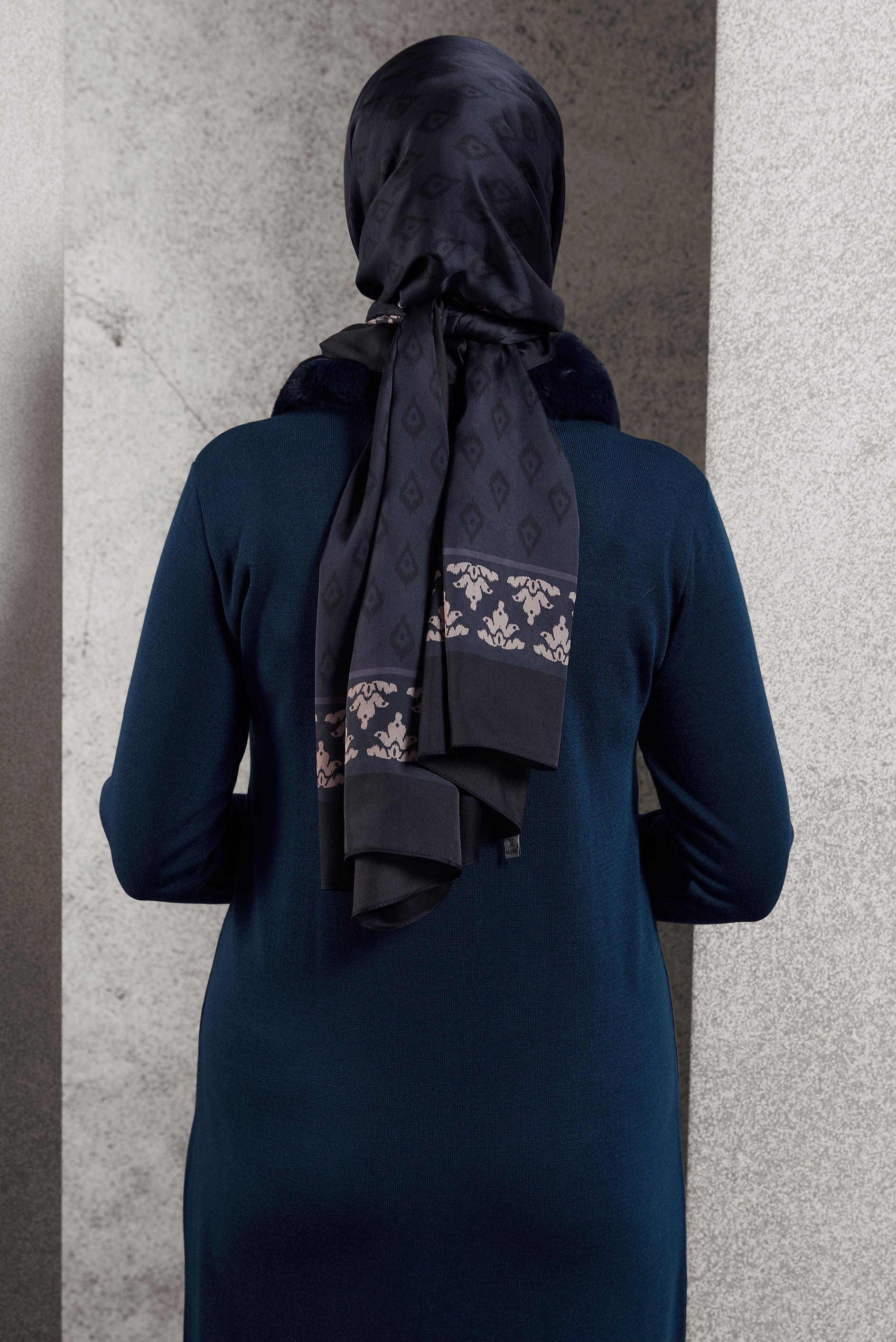 Tesettür giyim MOR ALVİNA DESENLİ ŞAL 8511