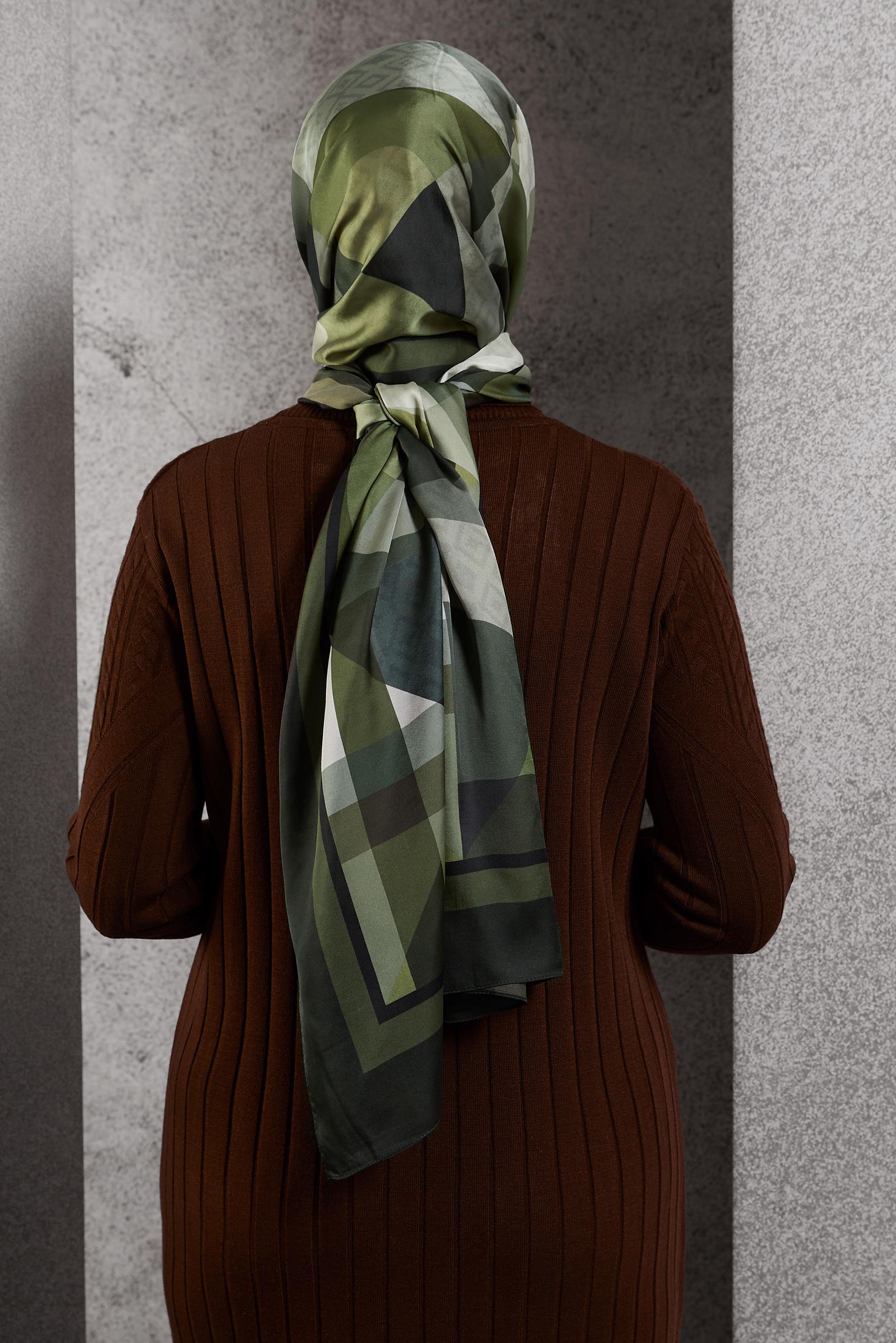 Tesettür giyim HAKİ ALVİNA GEOMETRİK DESEN ŞAL 8513