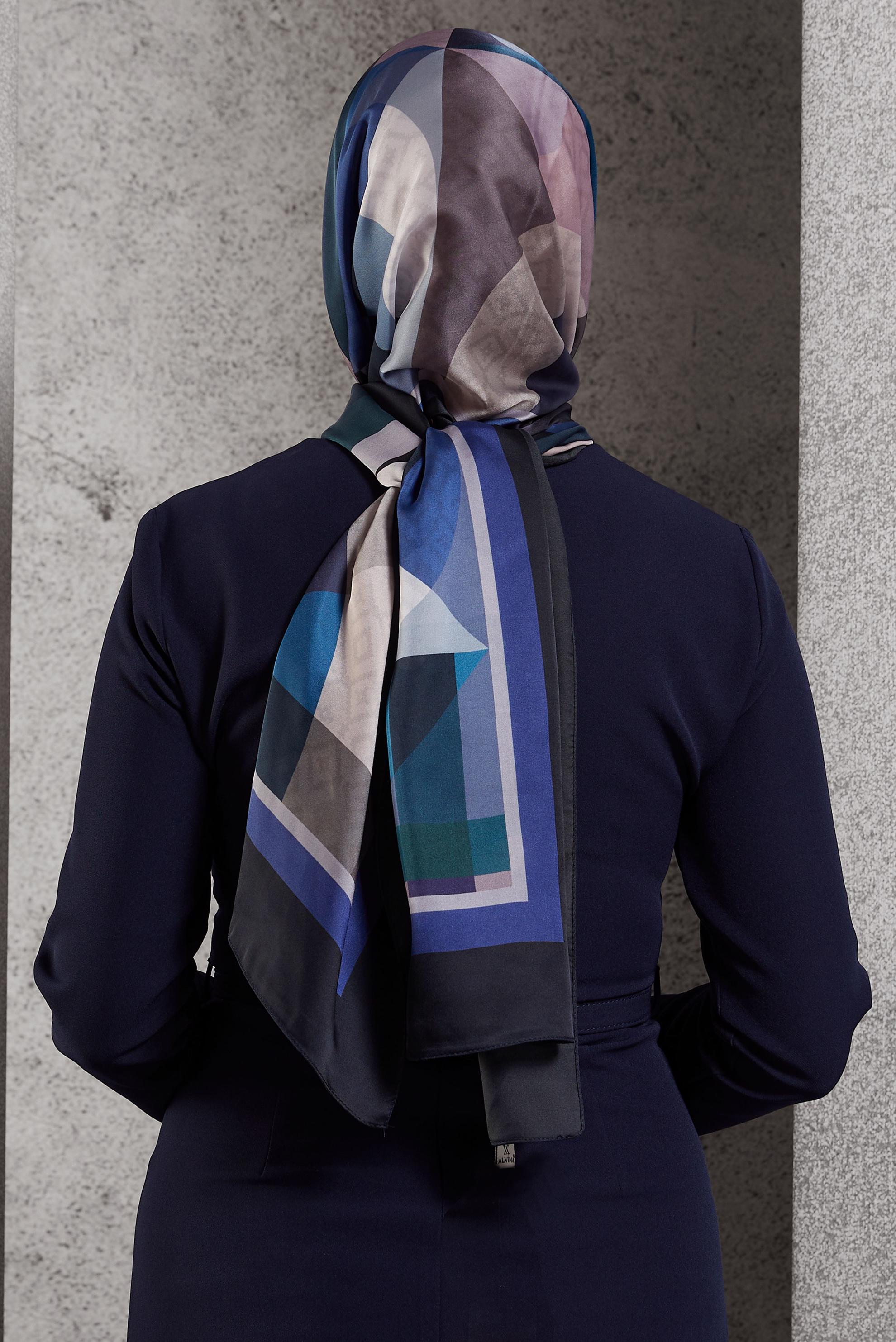 Tesettür giyim LACİVERT ALVİNA GEOMETRİK DESEN ŞAL 8513