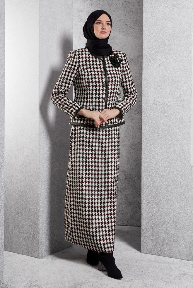 Hijab clothing BLACK SKIRTED SUIT WITH BROOCH 30502 - ALVİNA
