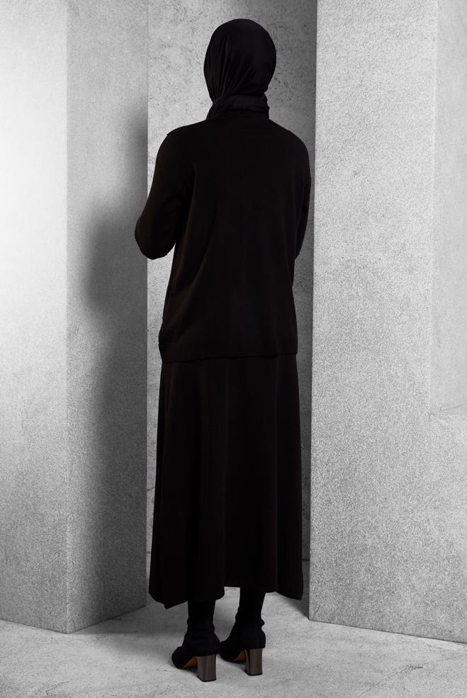 Vêtements hijab NOIR COSTUME À JUPE AVEC DÉTAILS DE BROCHE 44911 - ALVİNA