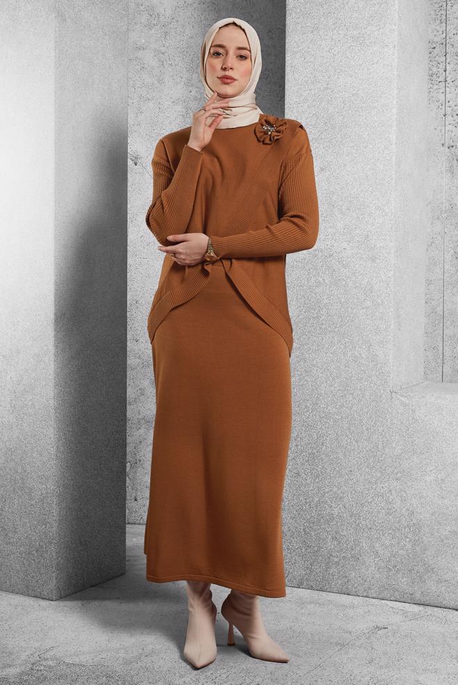 Vêtements hijab ORANGE COSTUME À JUPE AVEC DÉTAILS DE BROCHE 44911 - ALVİNA