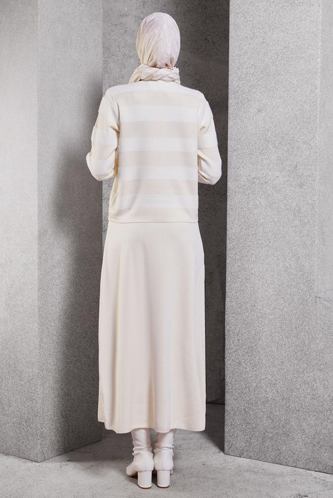 Vêtements hijab BLANC COSTUME JUPE AVEC BIJOU 44960 - ALVİNA