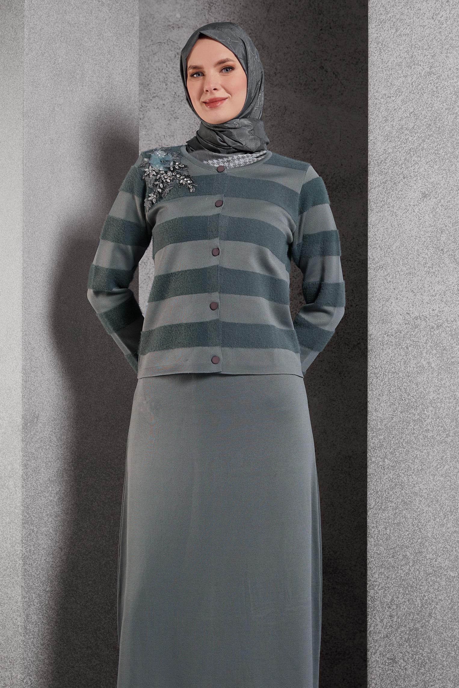 Vêtements hijab GRIS COSTUME JUPE AVEC BIJOU 44960