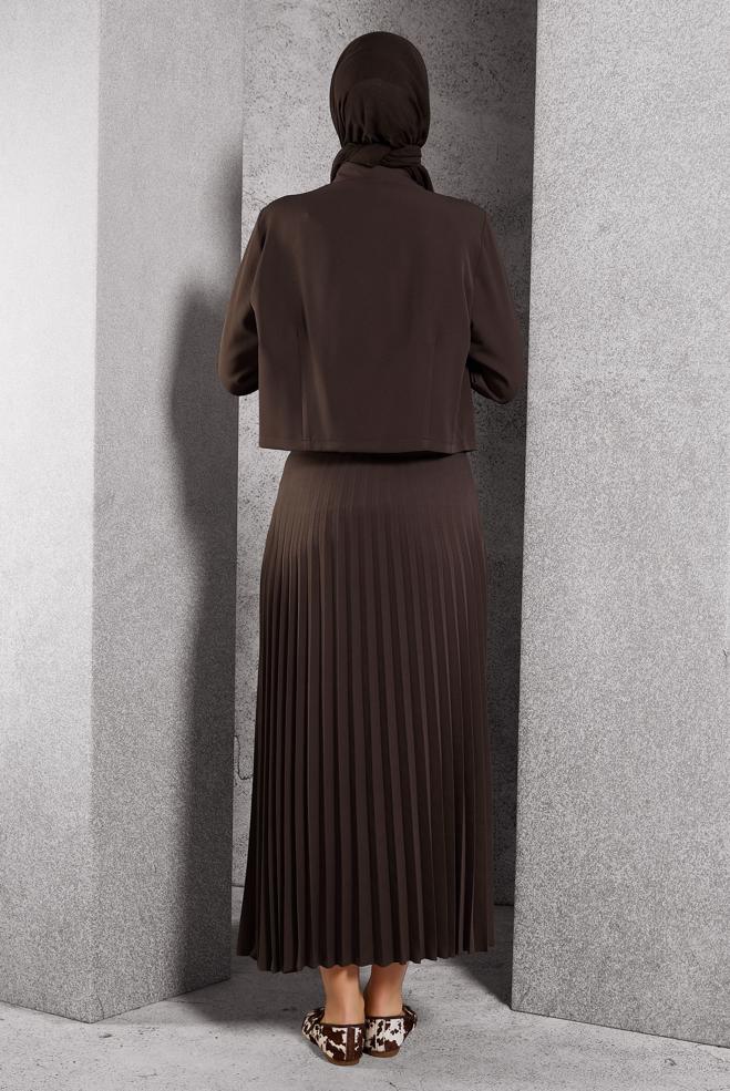 Vêtements hijab BRUN COSTUME À JUPE PLISSÉE 45170 - ALVİNA