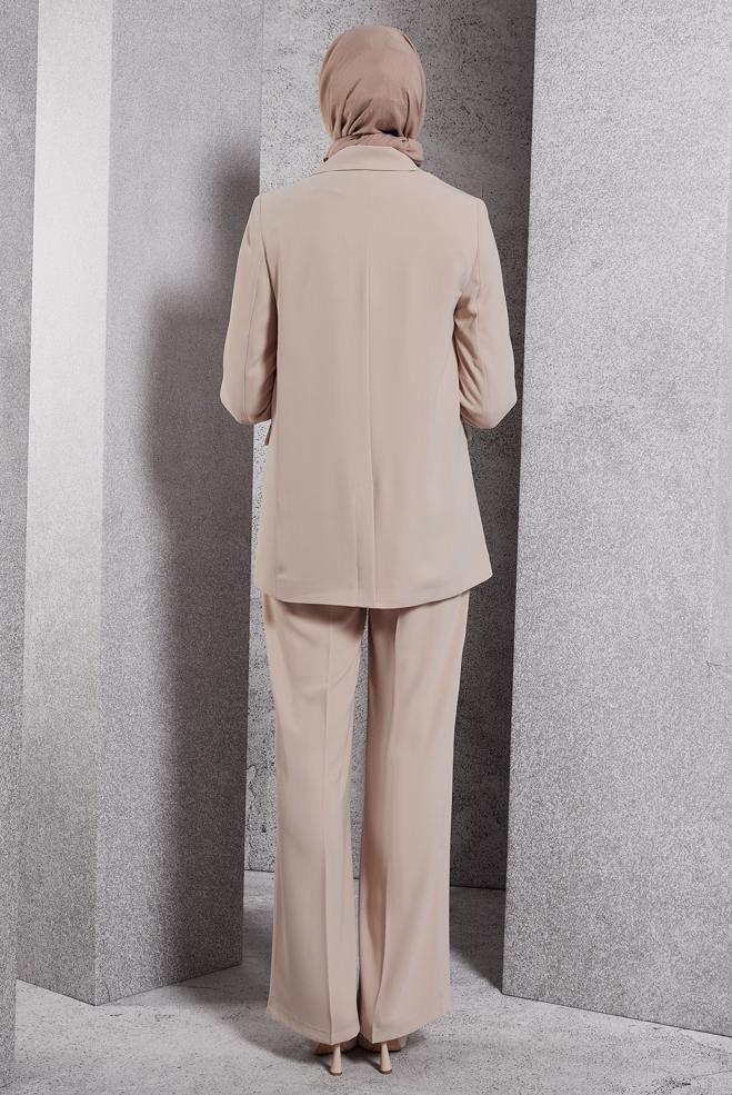 Tesettür giyim BEJ KRUVAZE YAKA PANTOLONLU TAKIM 30504 - ALVİNA