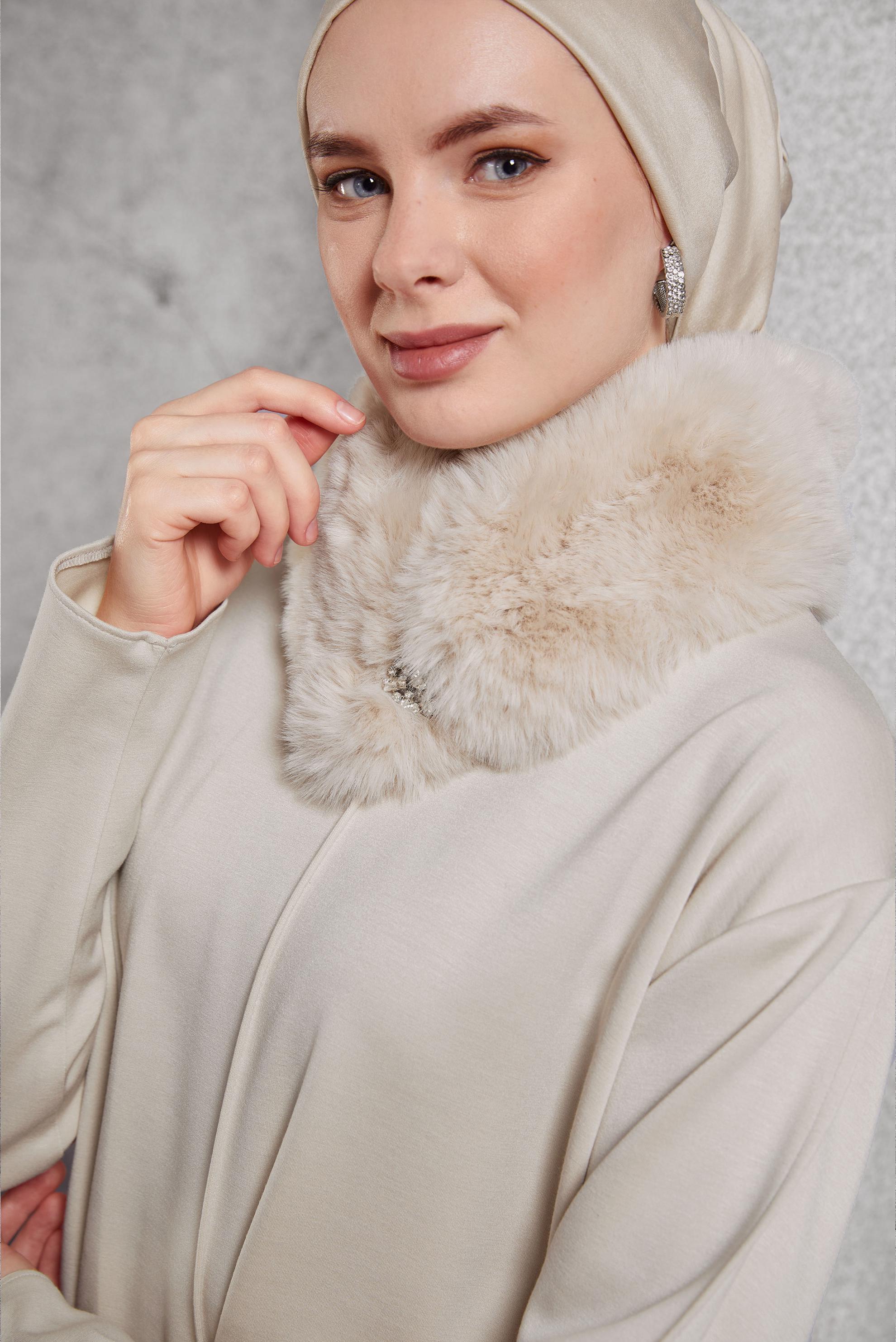 Hijab clothing ECRU PANTS SUIT WITH FUR 45086