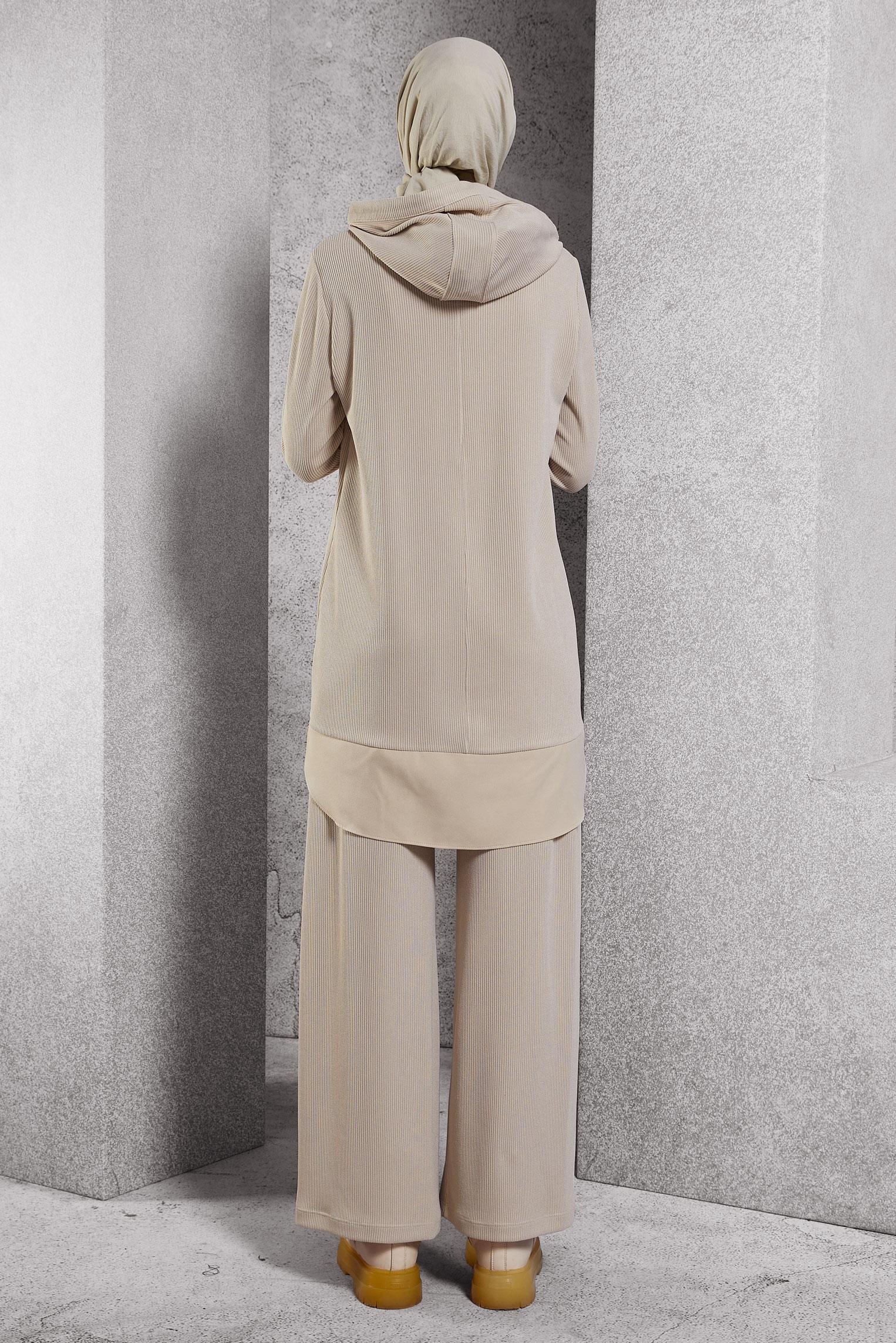 Tesettür giyim BEJ KAPÜŞONLU PANTOLONLU TAKIM 45169
