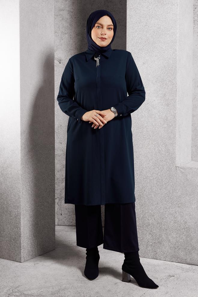 Tesettür giyim LACİVERT BROŞ DETAYLI TUNİK 20625 - ALVİNA