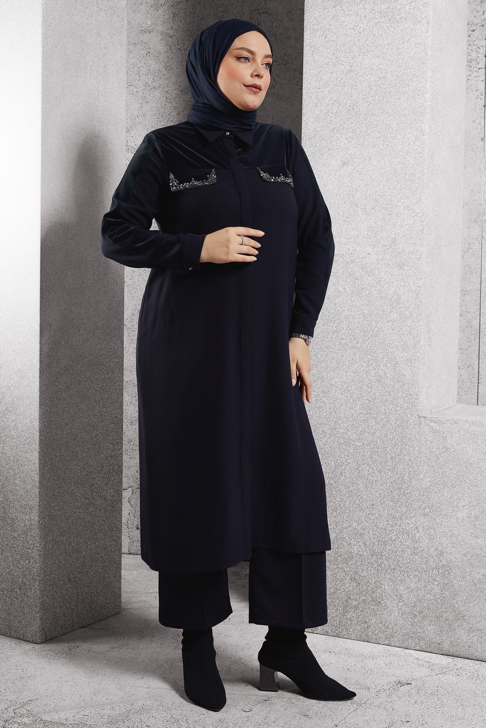 Vêtements hijab BLEU MARINE TUNIQUE LONGUE AVEC BIJOU 20634