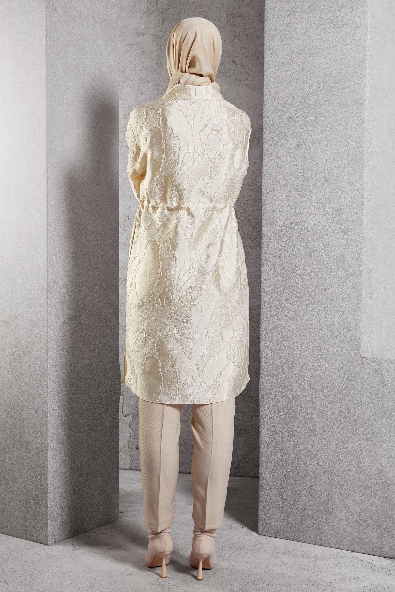 Tesettür giyim BEYAZ FERMUARLI JAKAR TUNİK 44730