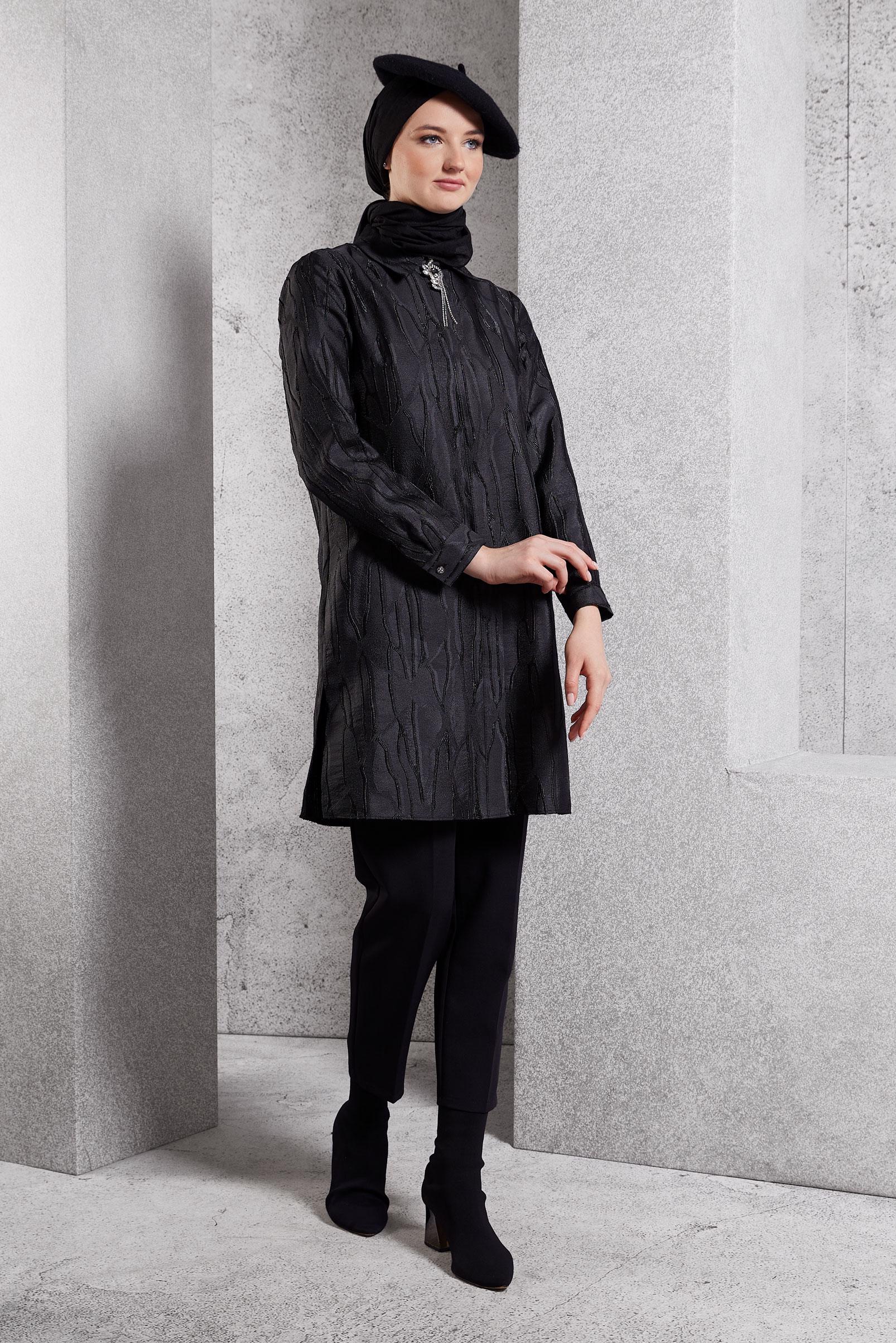 Tesettür giyim SİYAH BROŞLU JAKARLI TUNİK 44737