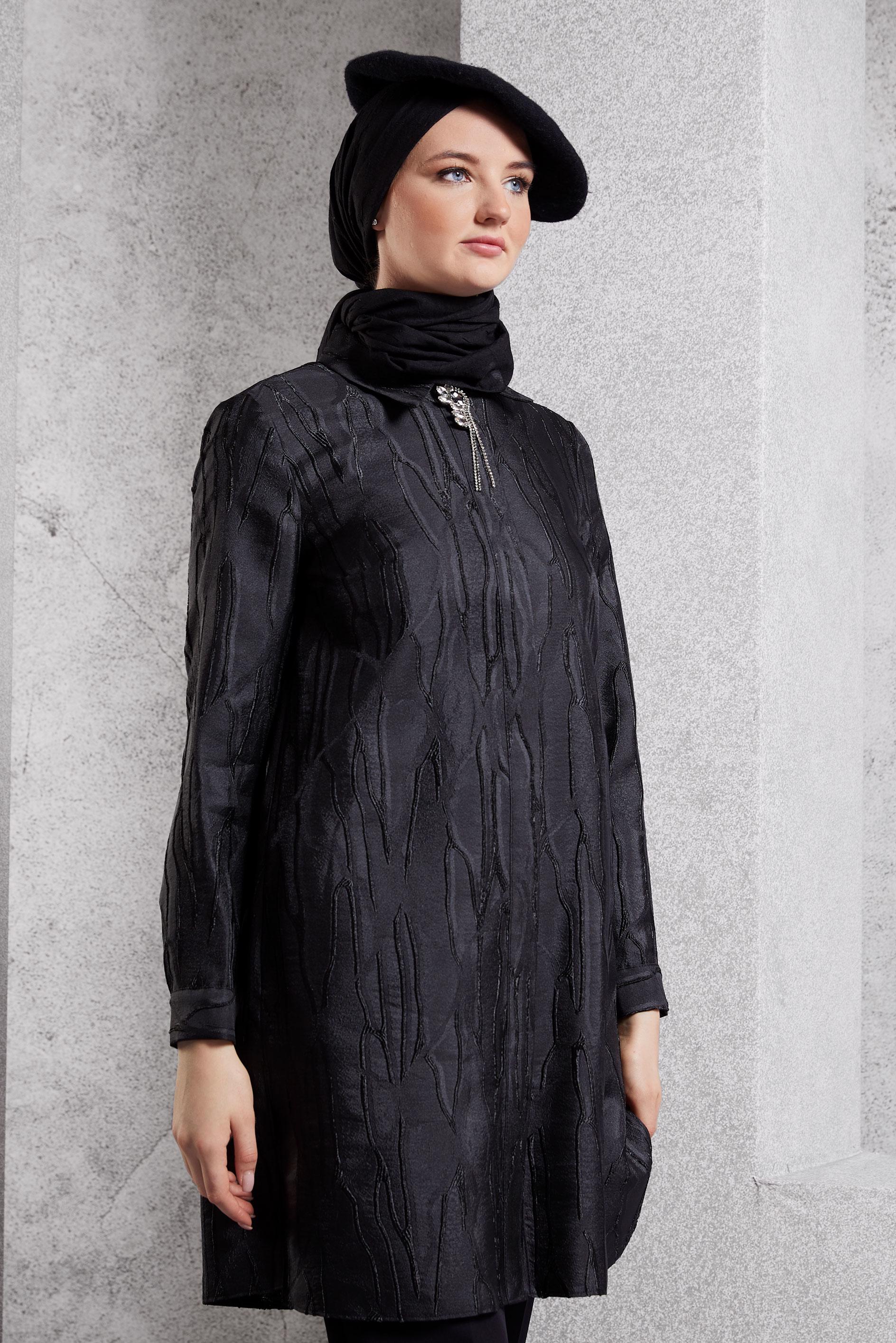 Tesettür giyim SİYAH BROŞLU JAKARLI TUNİK 44737