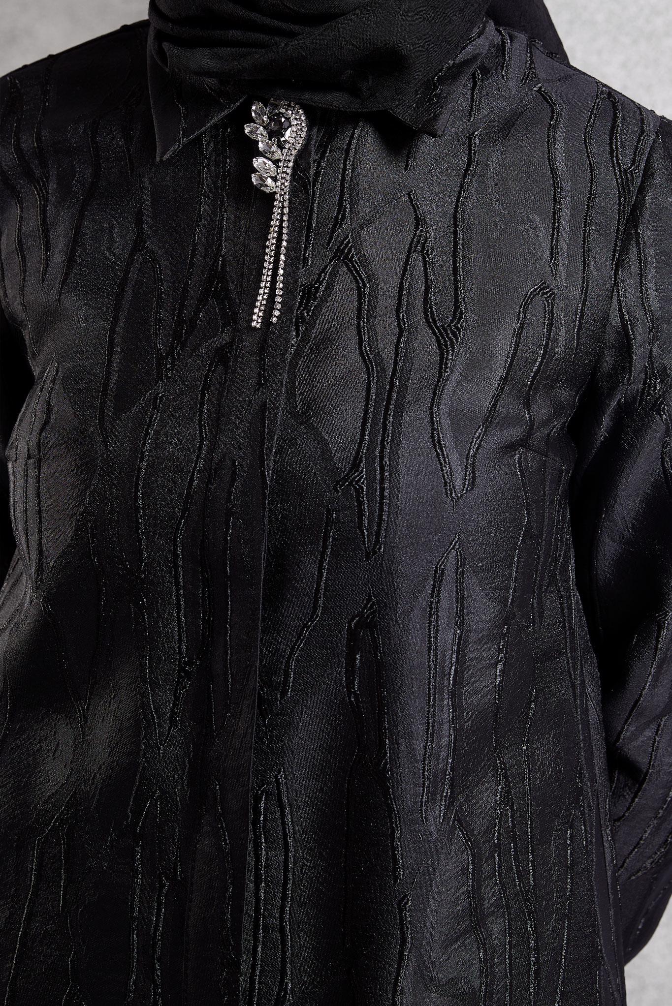 Tesettür giyim SİYAH BROŞLU JAKARLI TUNİK 44737