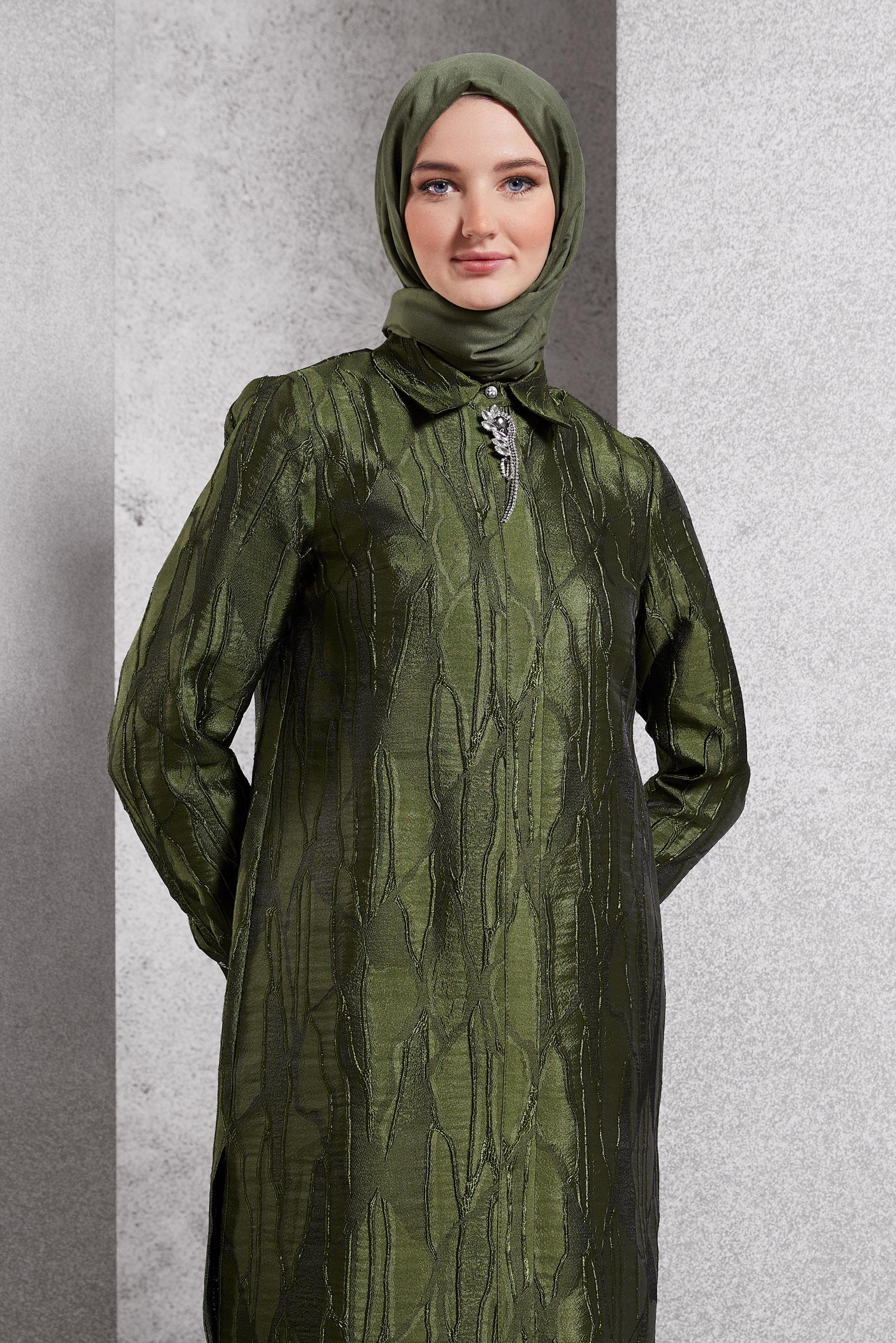 Tesettür giyim HAKİ BROŞLU JAKARLI TUNİK 44737