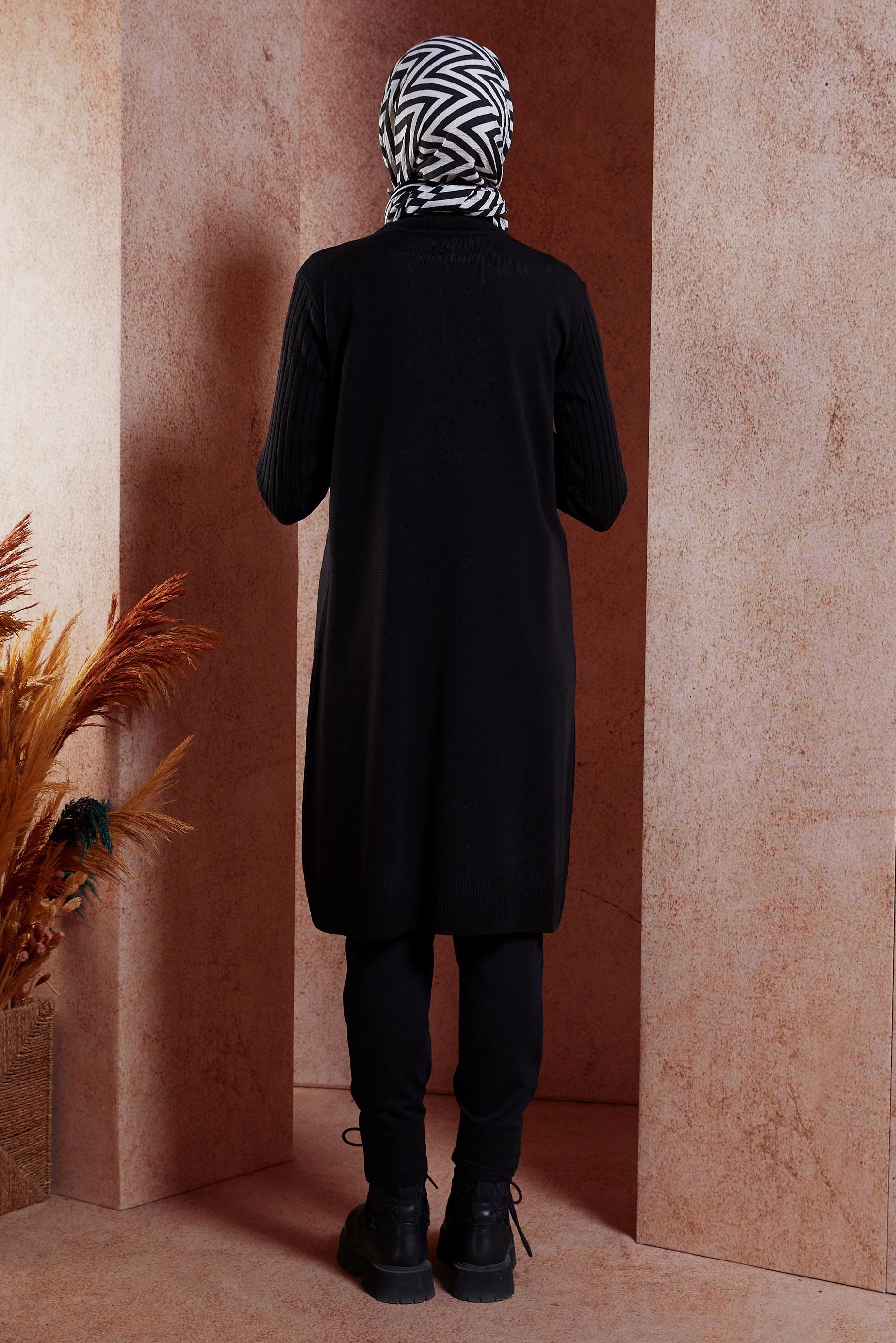 Tesettür giyim SİYAH BOĞAZLI YAKA TRİKO TUNİK 44902