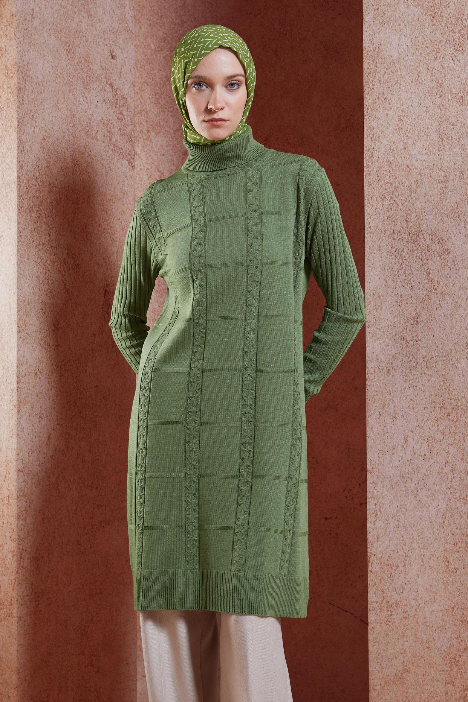 Tesettür giyim YEŞİL BOĞAZLI YAKA TRİKO TUNİK 44902