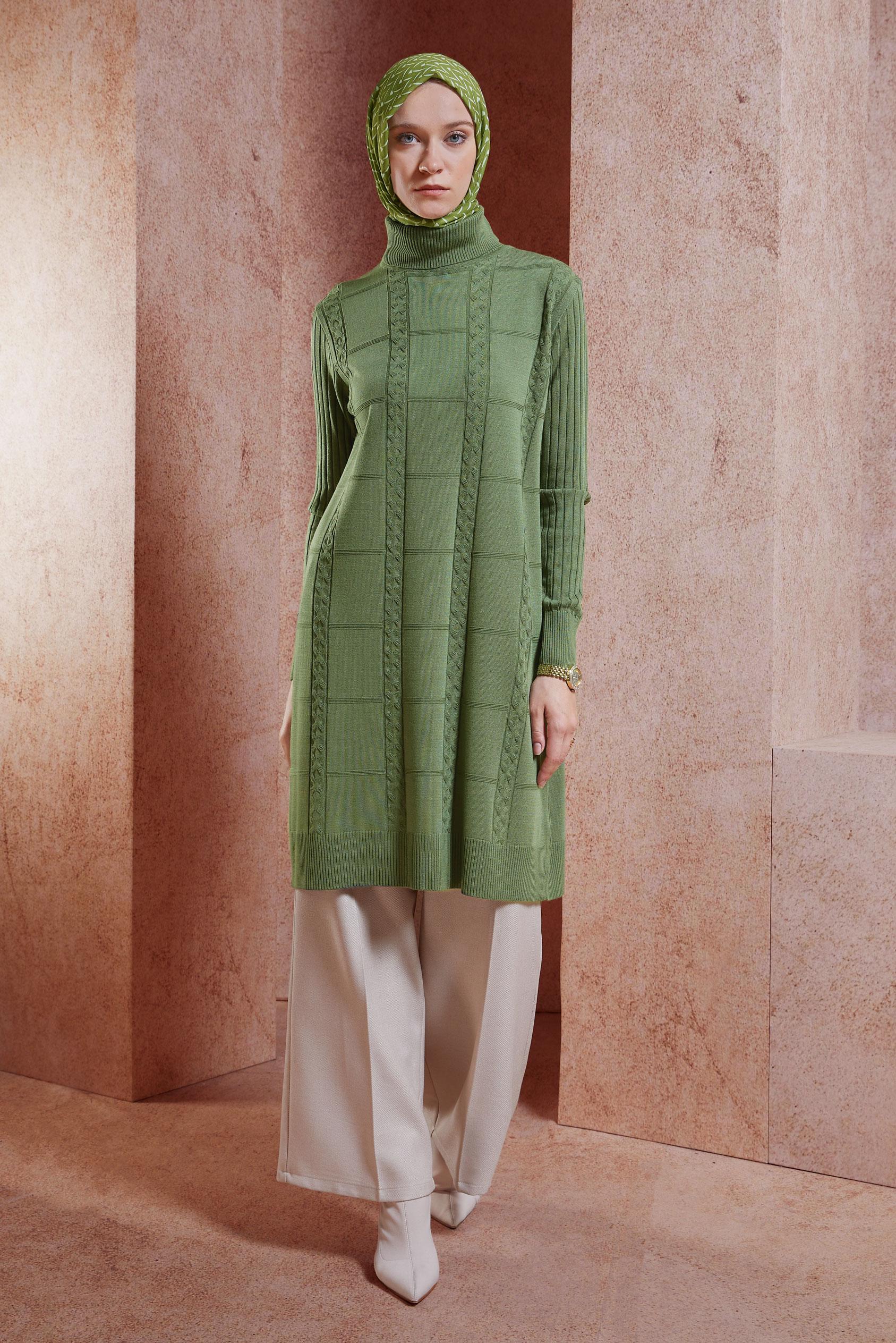 Tesettür giyim YEŞİL BOĞAZLI YAKA TRİKO TUNİK 44902