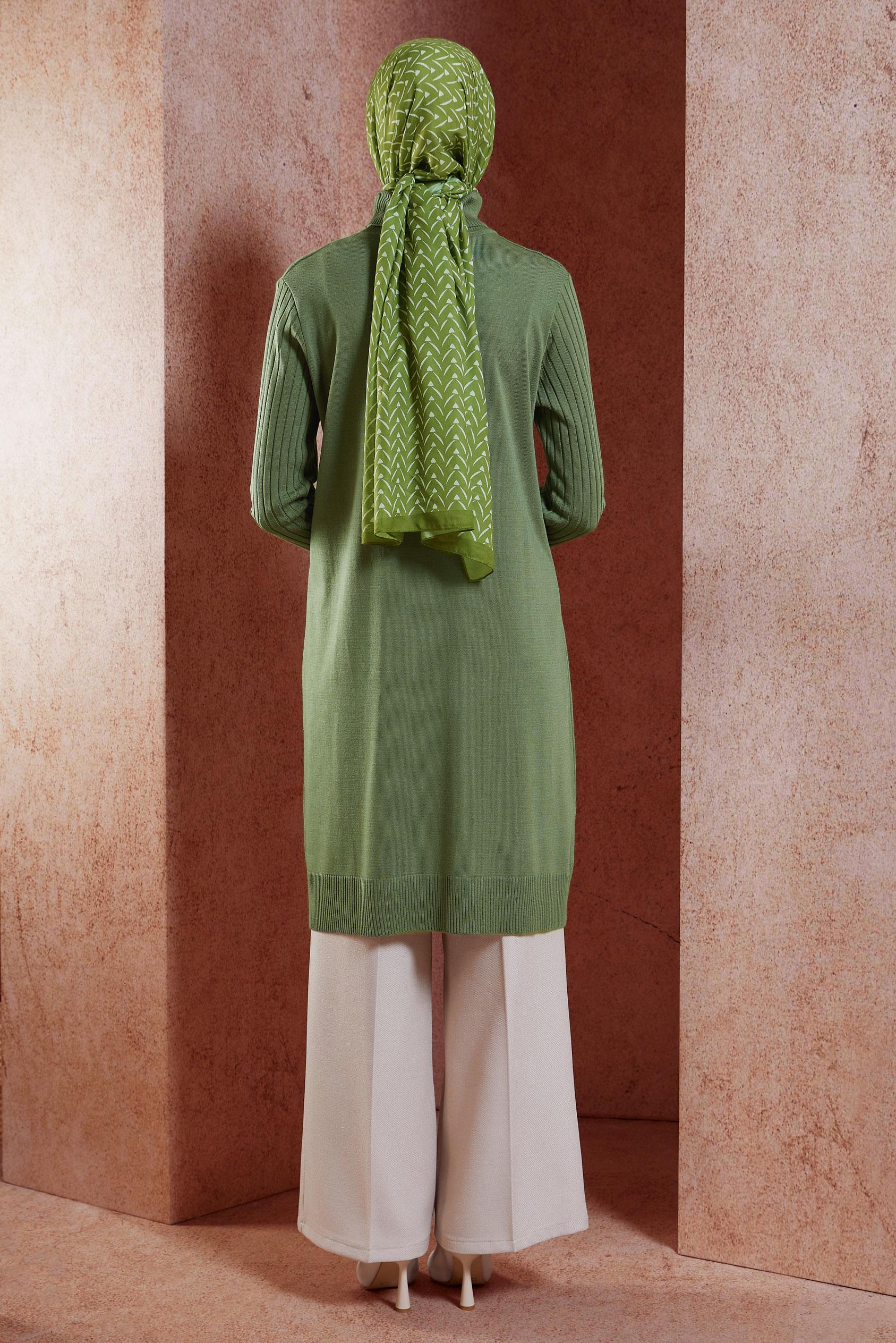 Tesettür giyim YEŞİL BOĞAZLI YAKA TRİKO TUNİK 44902