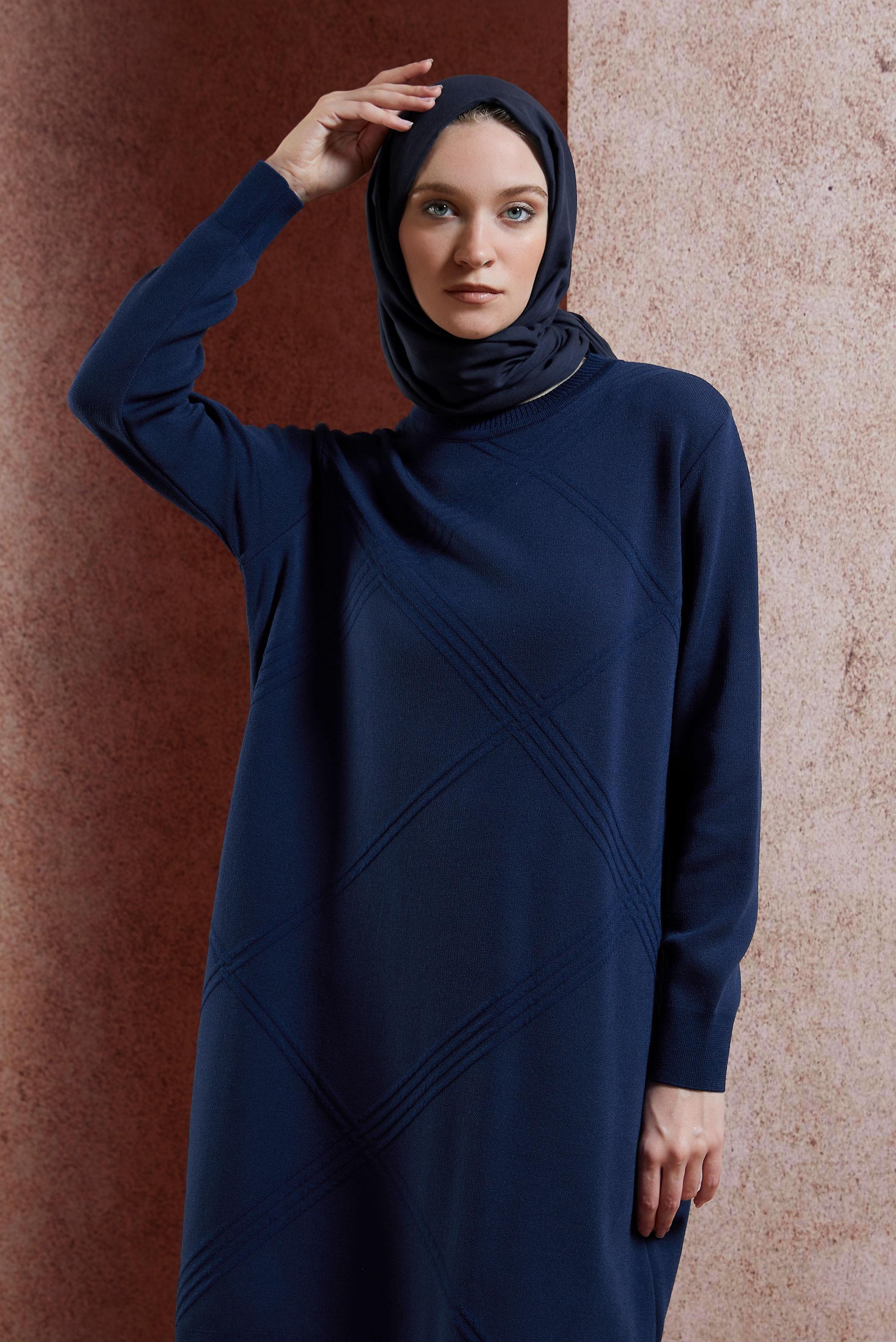 Tesettür giyim LACİVERT DÜZ TRİKO TUNİK 44907