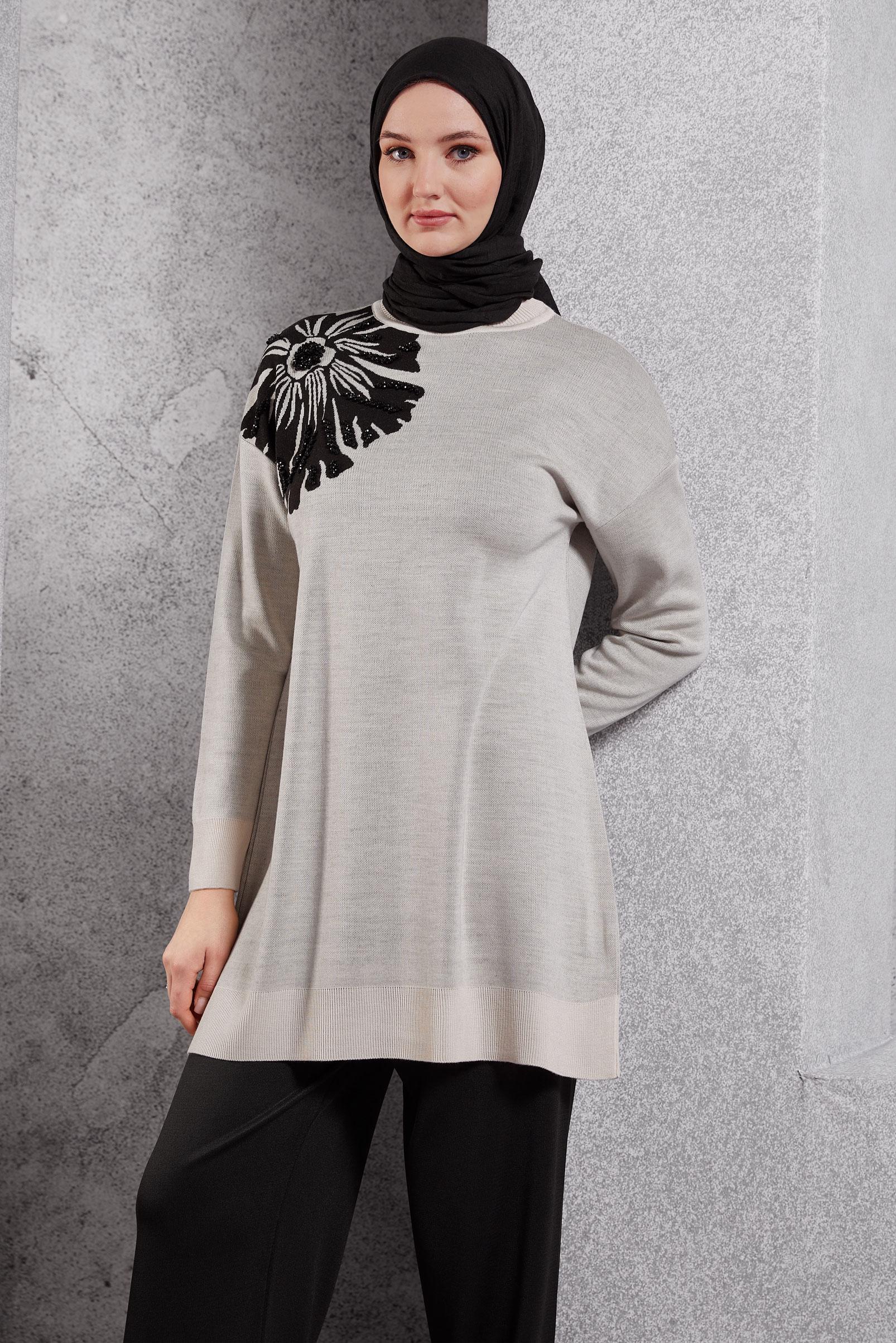 Tesettür giyim GRİ BONCUK İŞLEMELİ TRİKO TUNİK 44914