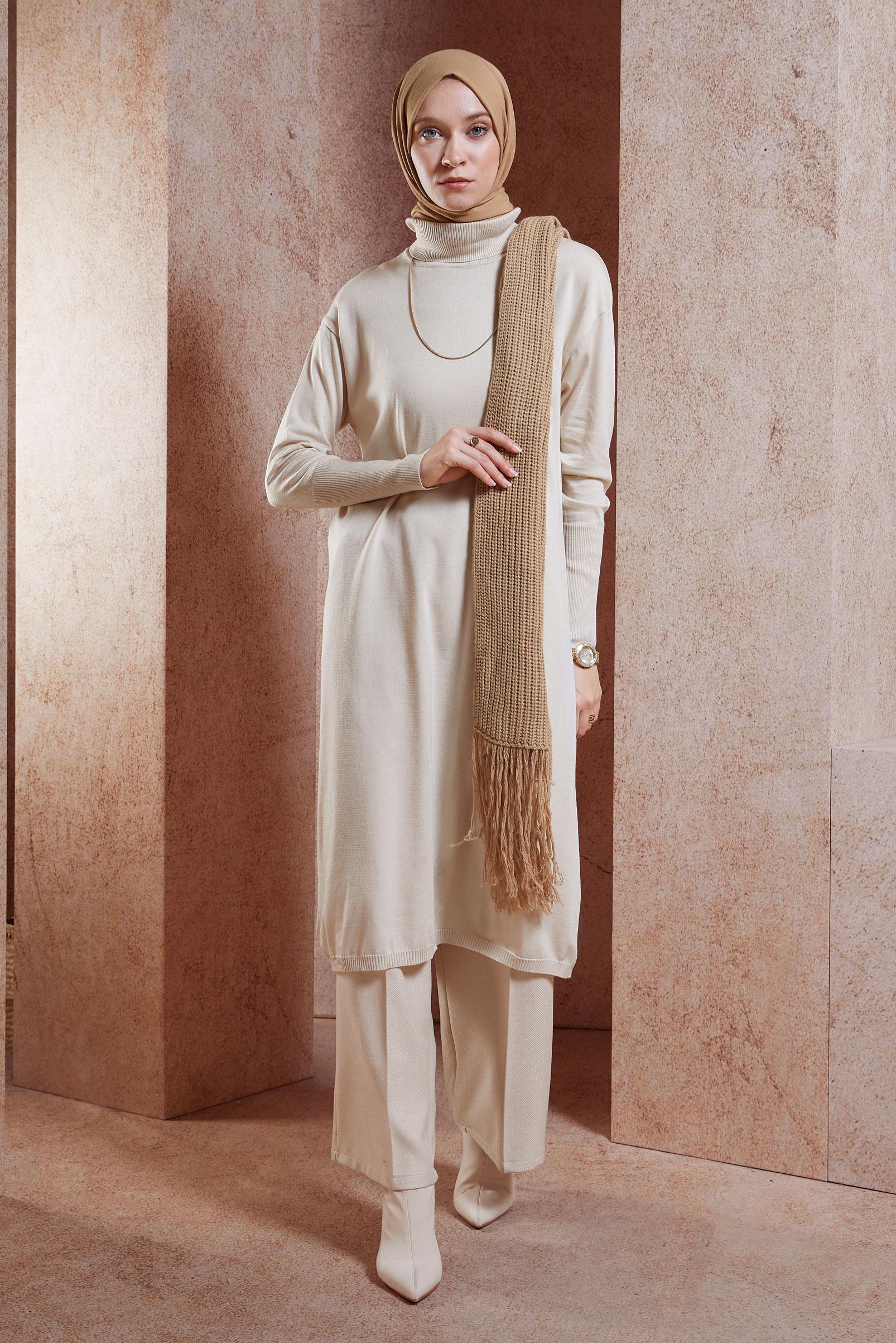 Tesettür giyim BEJ UZUN TRİKO TUNİK 44925