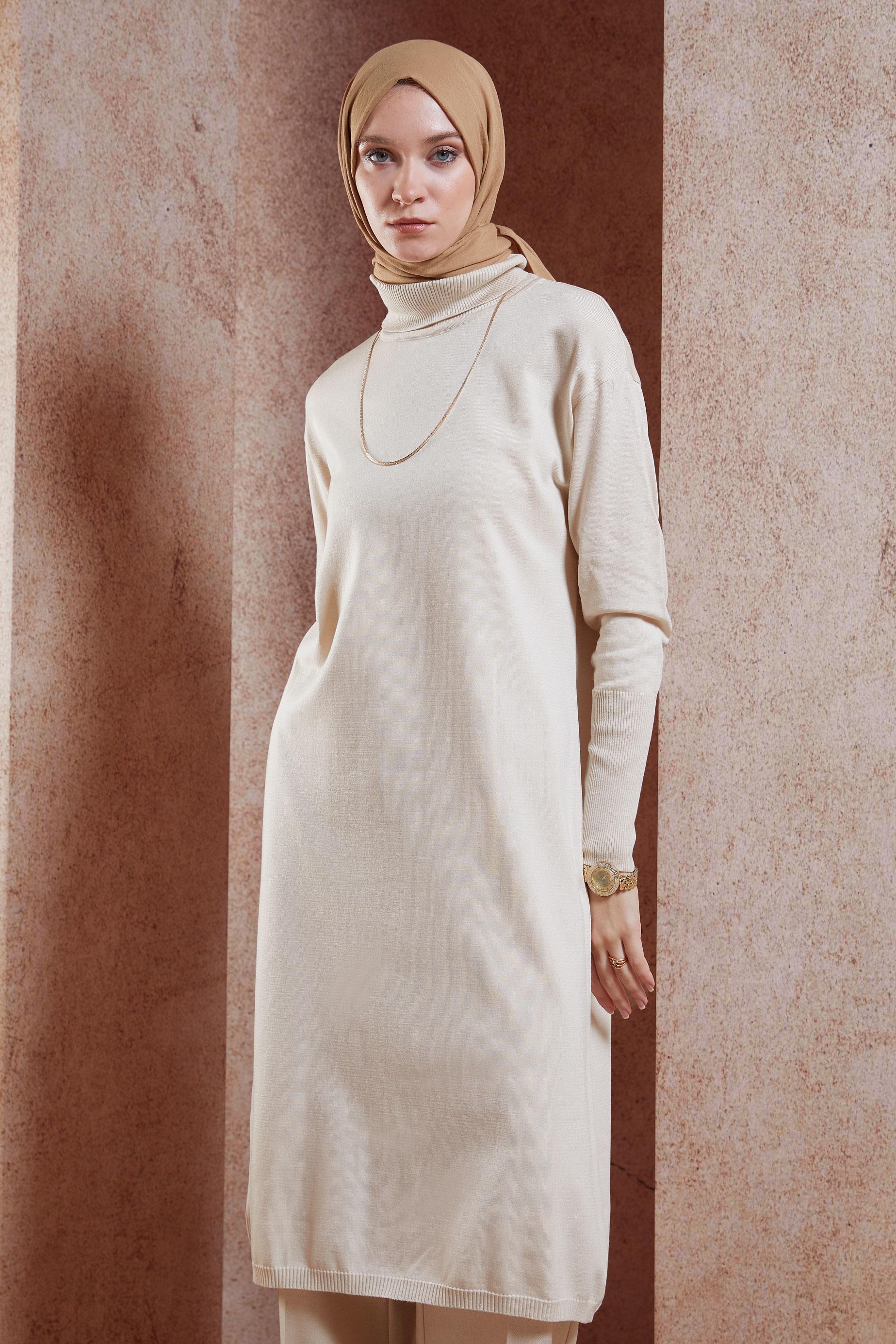 Tesettür giyim BEJ UZUN TRİKO TUNİK 44925