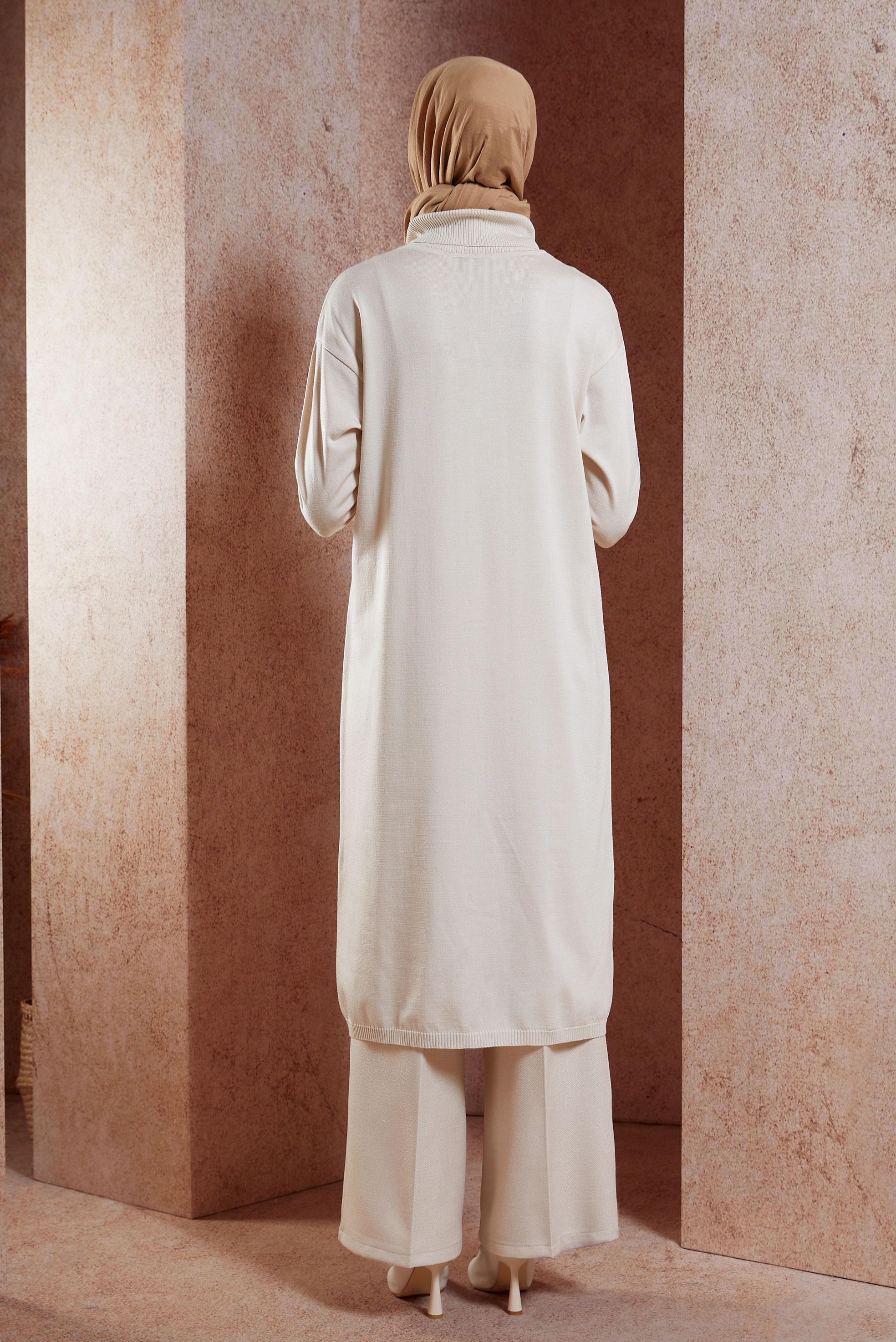 Tesettür giyim BEJ UZUN TRİKO TUNİK 44925