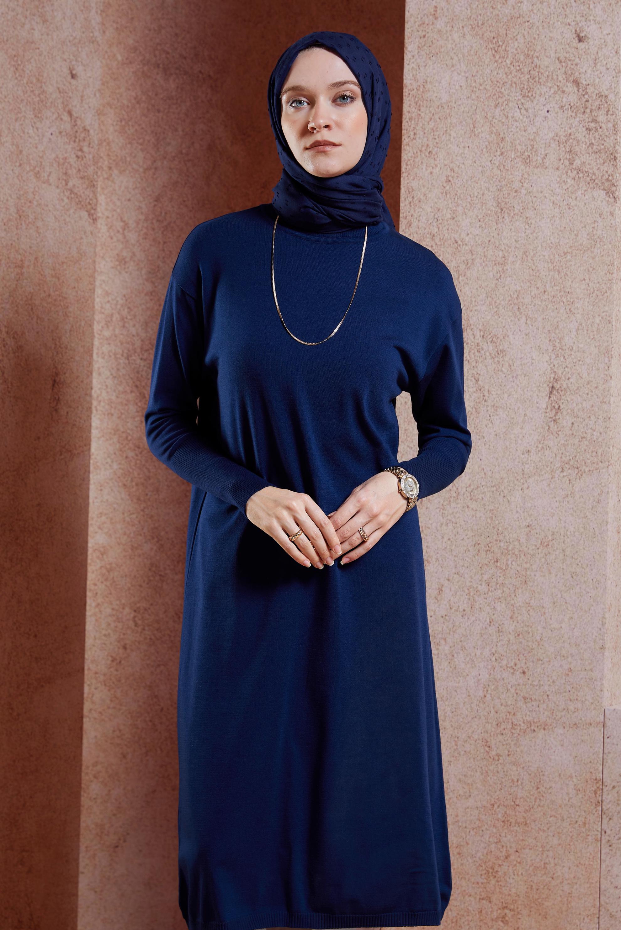 Tesettür giyim LACİVERT UZUN TRİKO TUNİK 44925