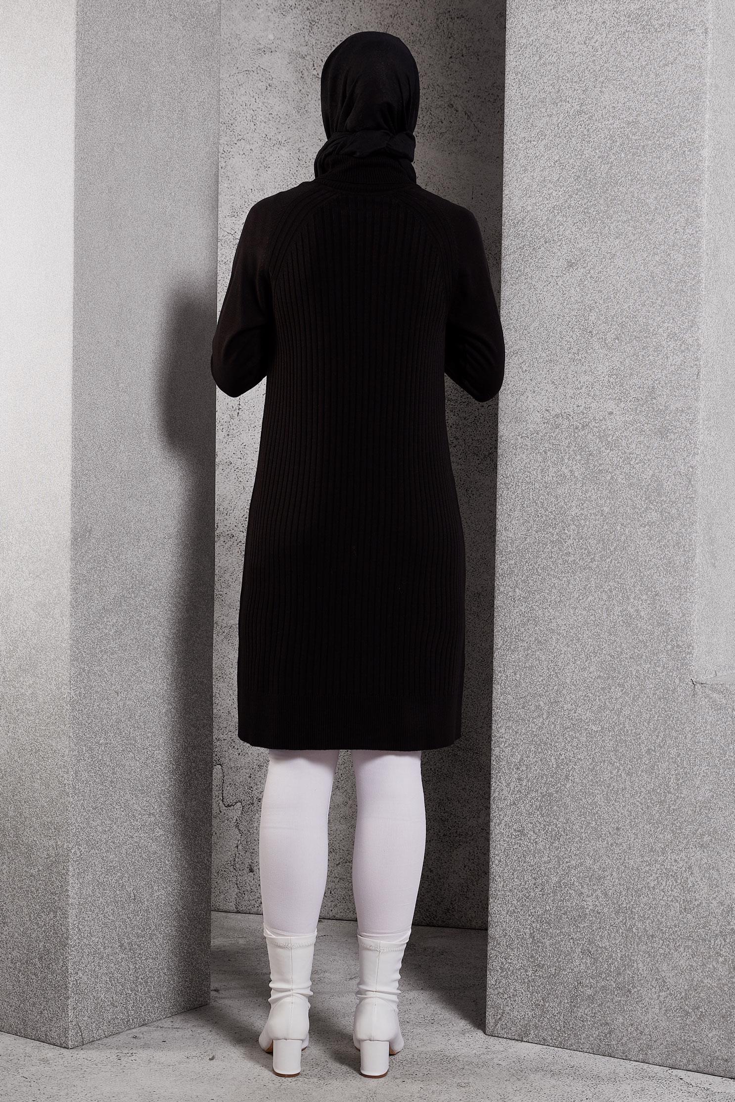 Tesettür giyim SİYAH BOĞAZLI YAKA TRİKO TUNİK 44930