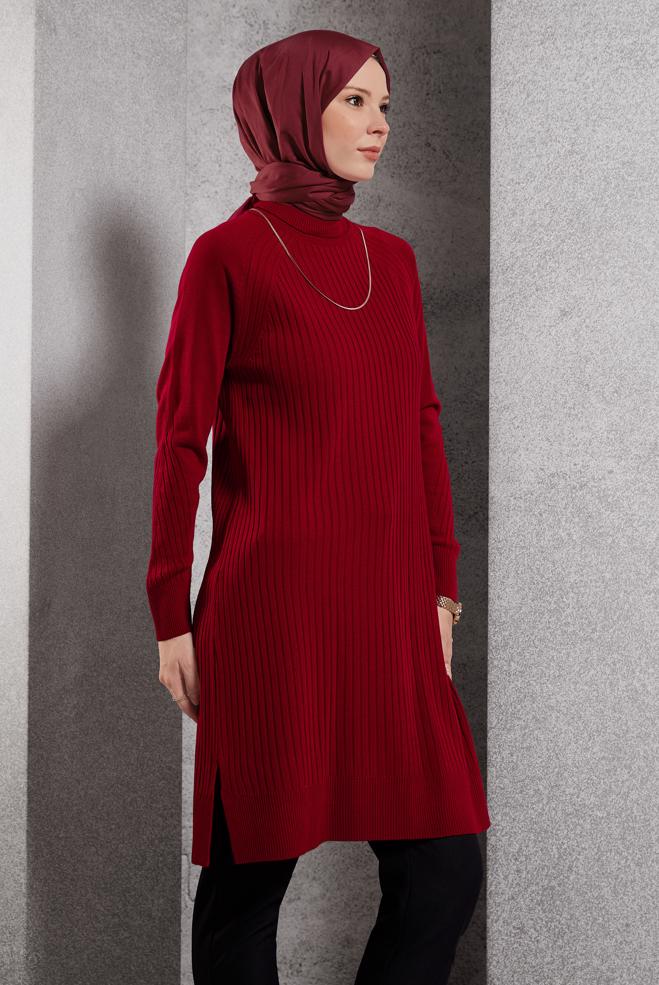 Tesettür giyim KIRMIZI BOĞAZLI YAKA TRİKO TUNİK 44930 - ALVİNA
