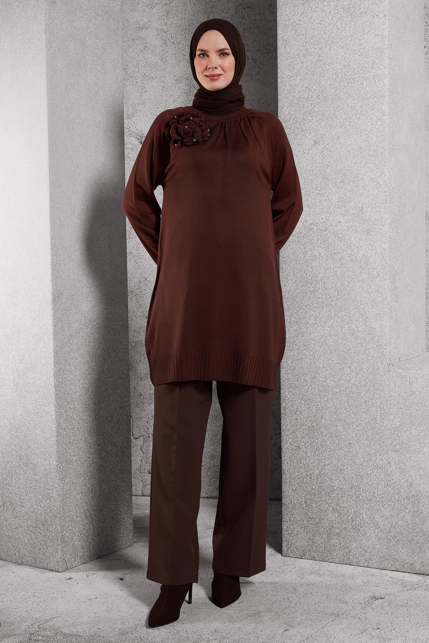 Vêtements hijab BRUN TUNIQUE EN TRICOT AVEC BROCHE 44987