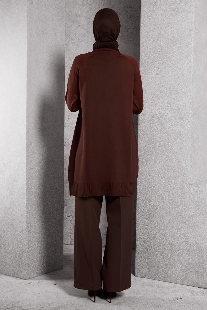 Vêtements hijab BRUN TUNIQUE EN TRICOT AVEC BROCHE 44987 - ALVİNA
