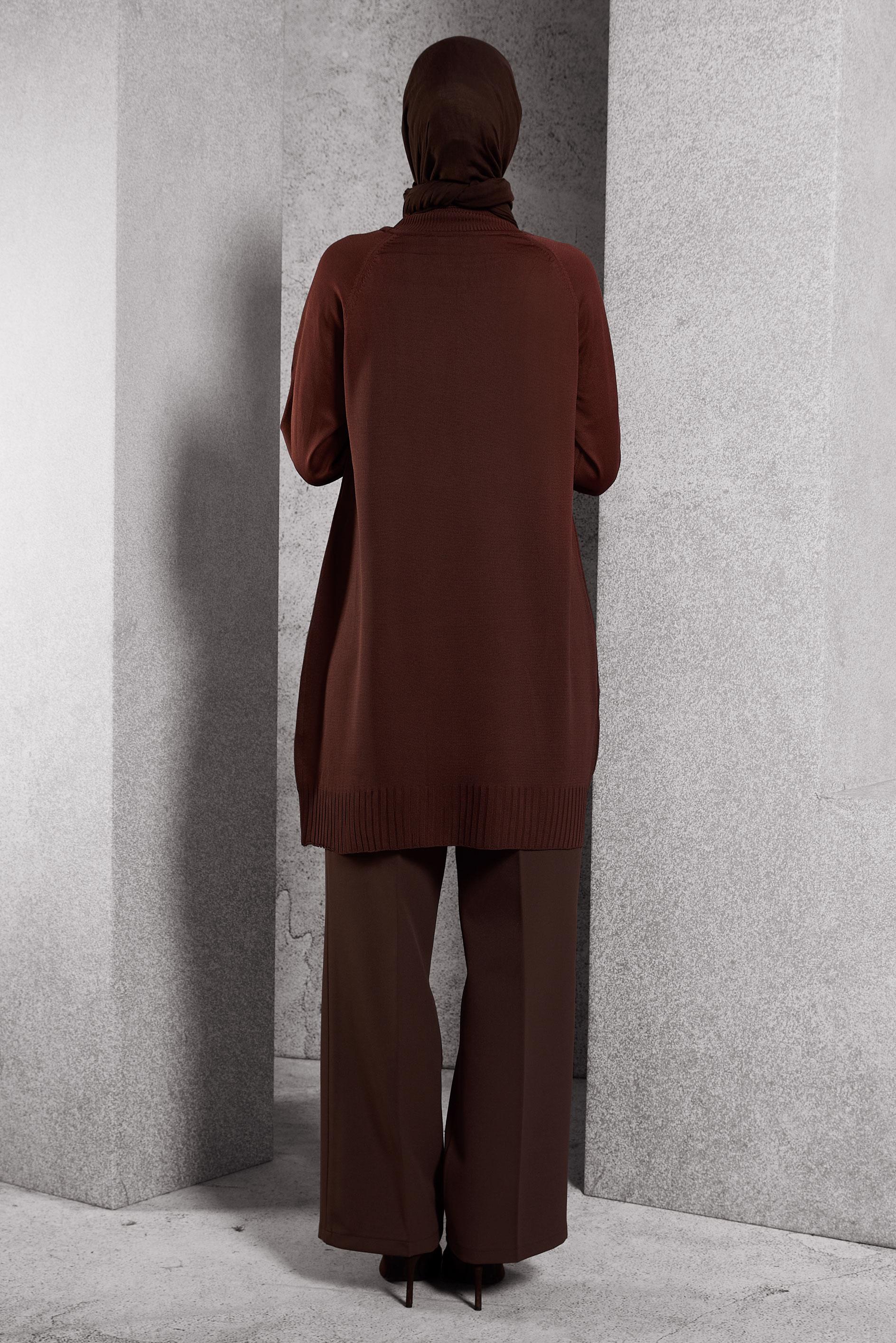 Vêtements hijab BRUN TUNIQUE EN TRICOT AVEC BROCHE 44987