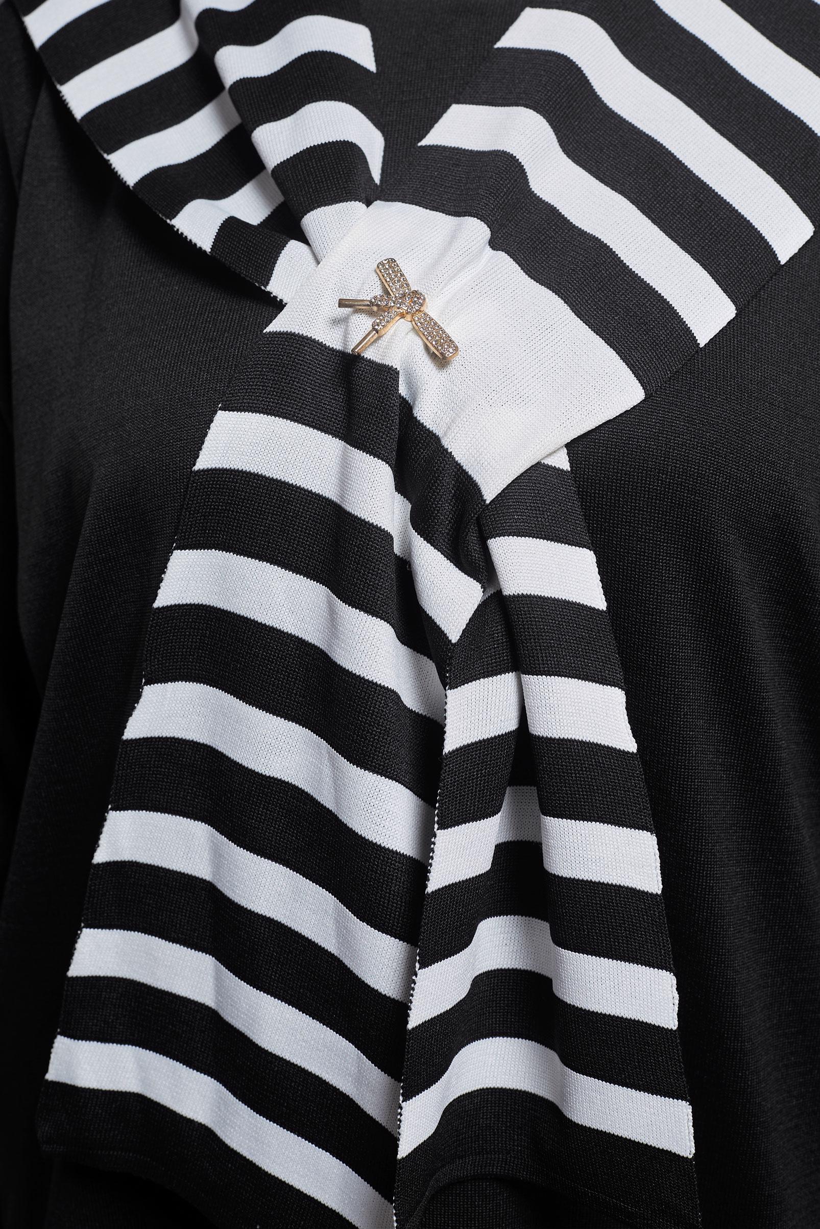 Tesettür giyim SİYAH BROŞ DETAYLI TRİKO TUNİK 44990