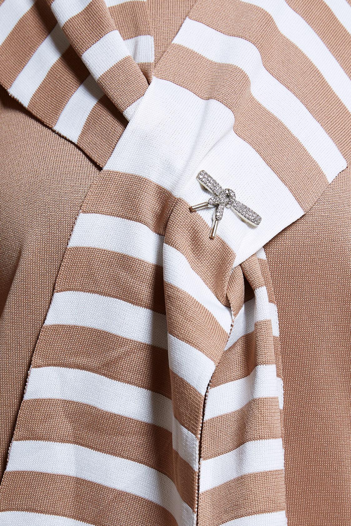 Tesettür giyim KAHVE BROŞ DETAYLI TRİKO TUNİK 44990