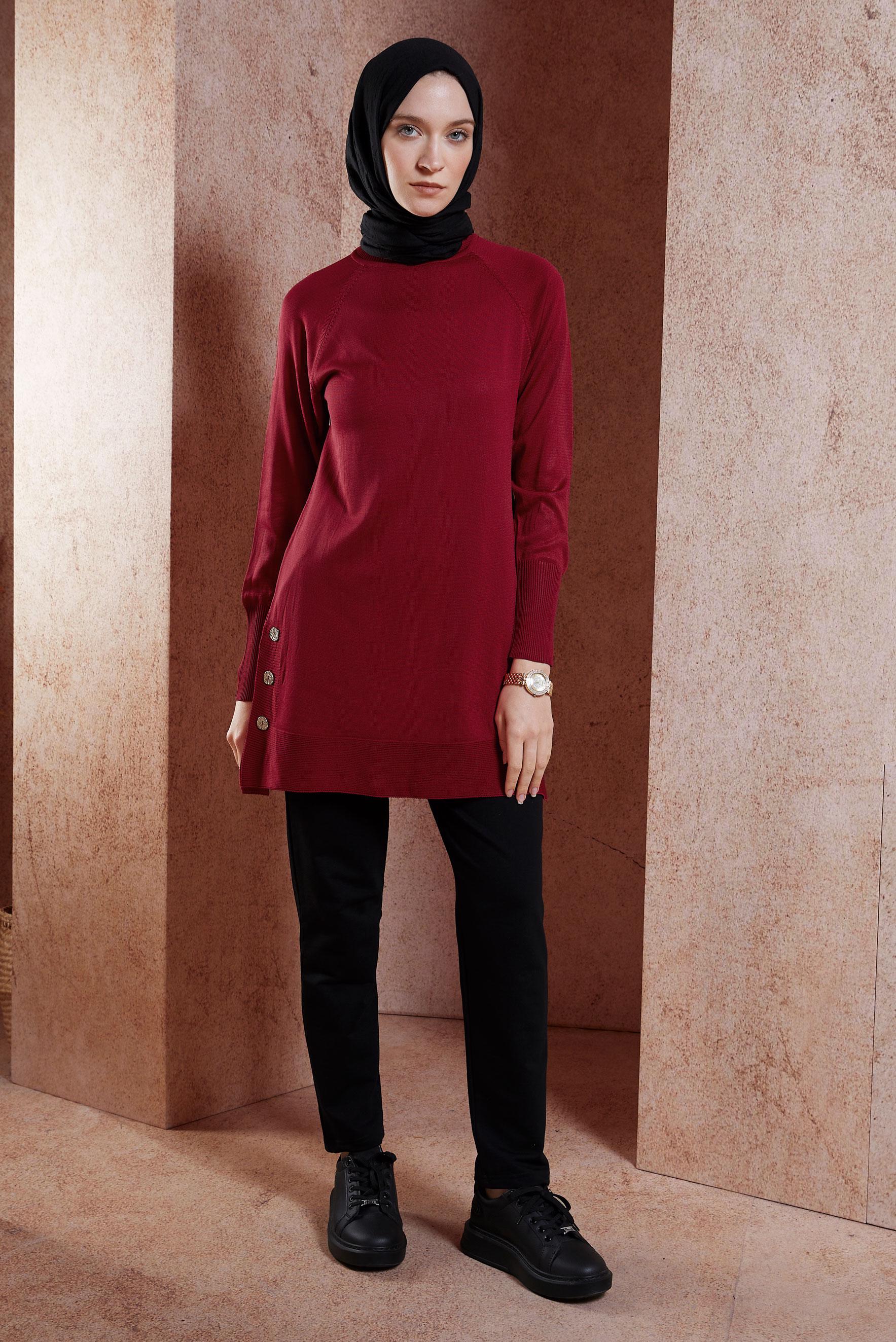 Tesettür giyim KIRMIZI DÜĞME DETAYLI TRİKO TUNİK 45018